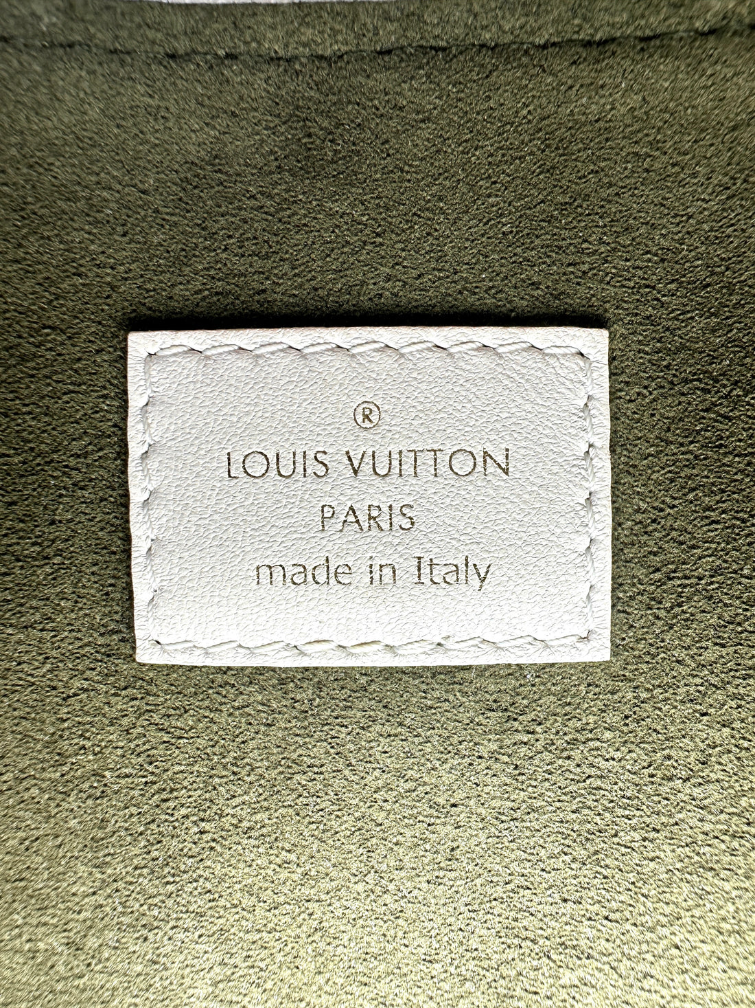 Louis Vuitton Coussin White Monogram Embossed Leather Shoulder Bag LV2972