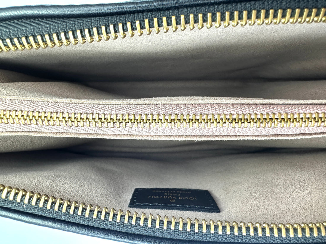 Louis Vuitton Coussin Black Monogram Embossed Leather Shoulder Bag LV2973