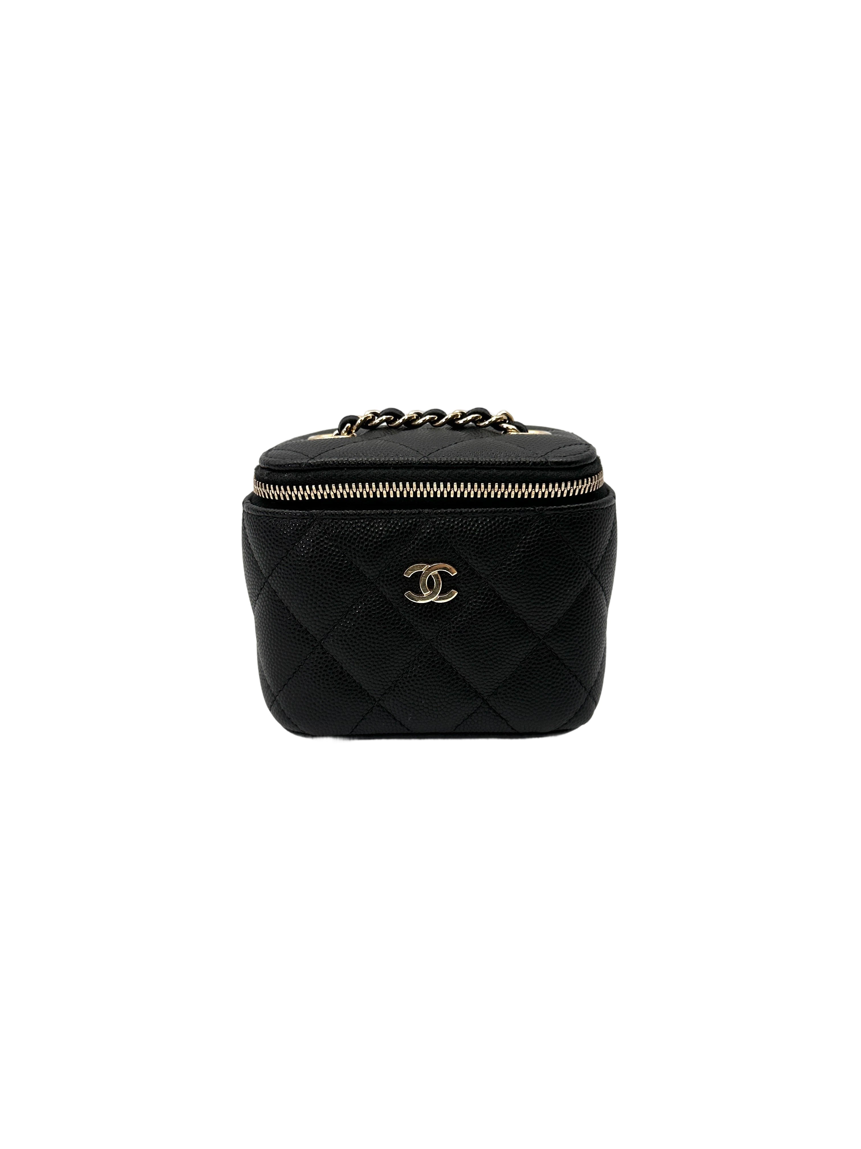 Chanel Black Quilted Leather Vanity Case(31***95) CC2120