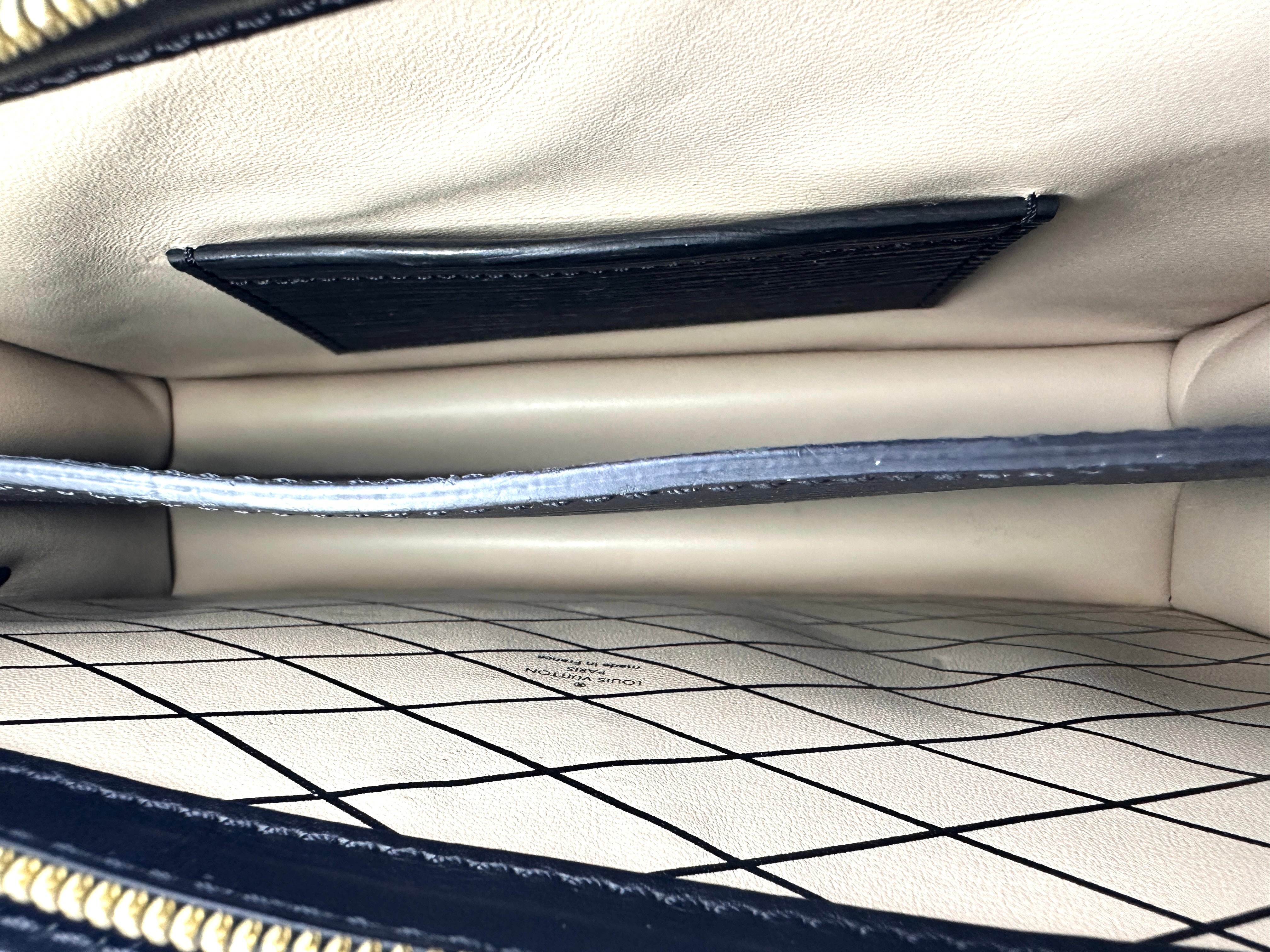 Louis Vuitton Trunk Clutch Black Epi Leather Bag LV2974