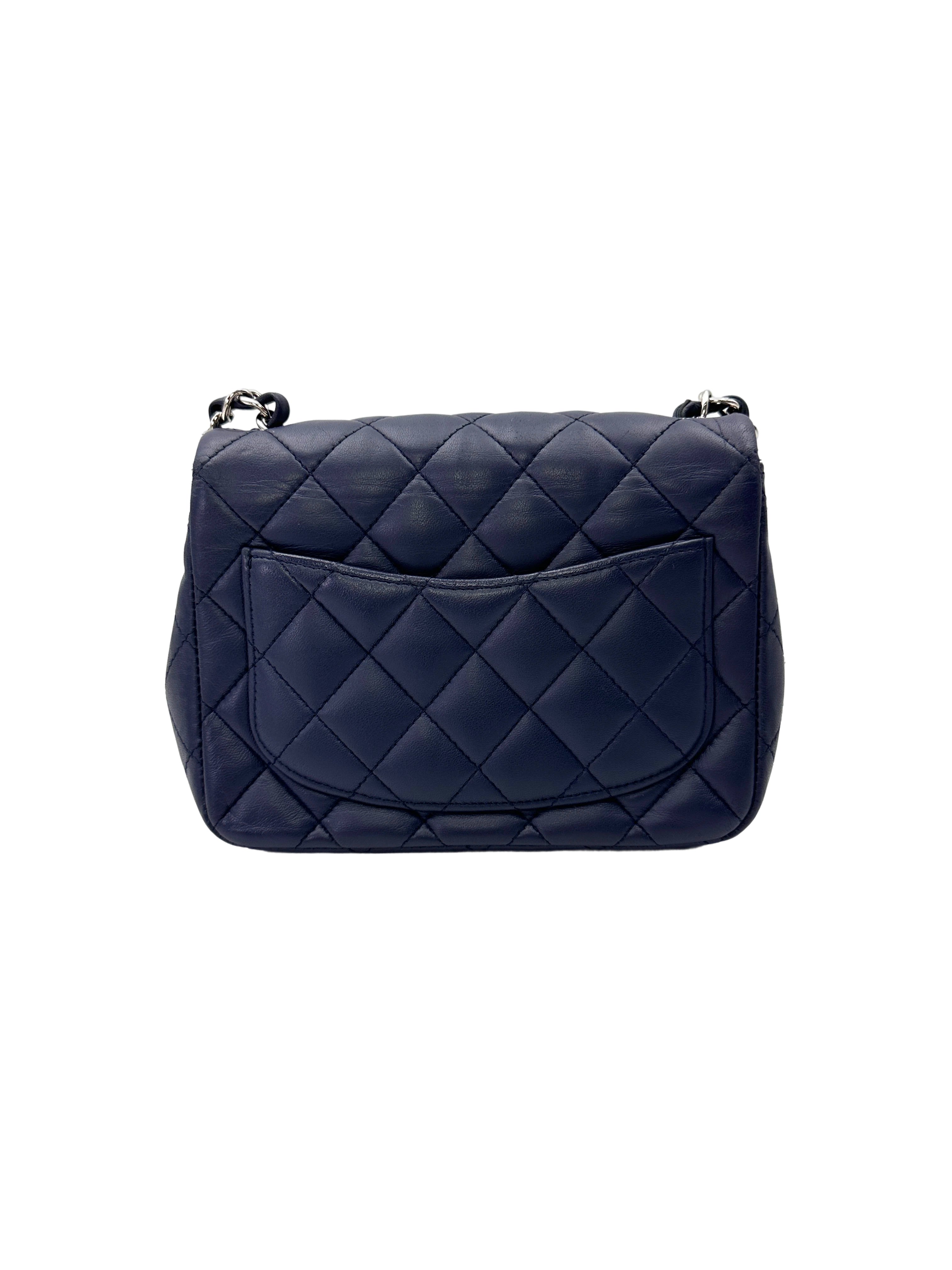 Chanel Classic Flap Navy Quilted Lambskin Mini Shoulder Bag(22***95) CC2121