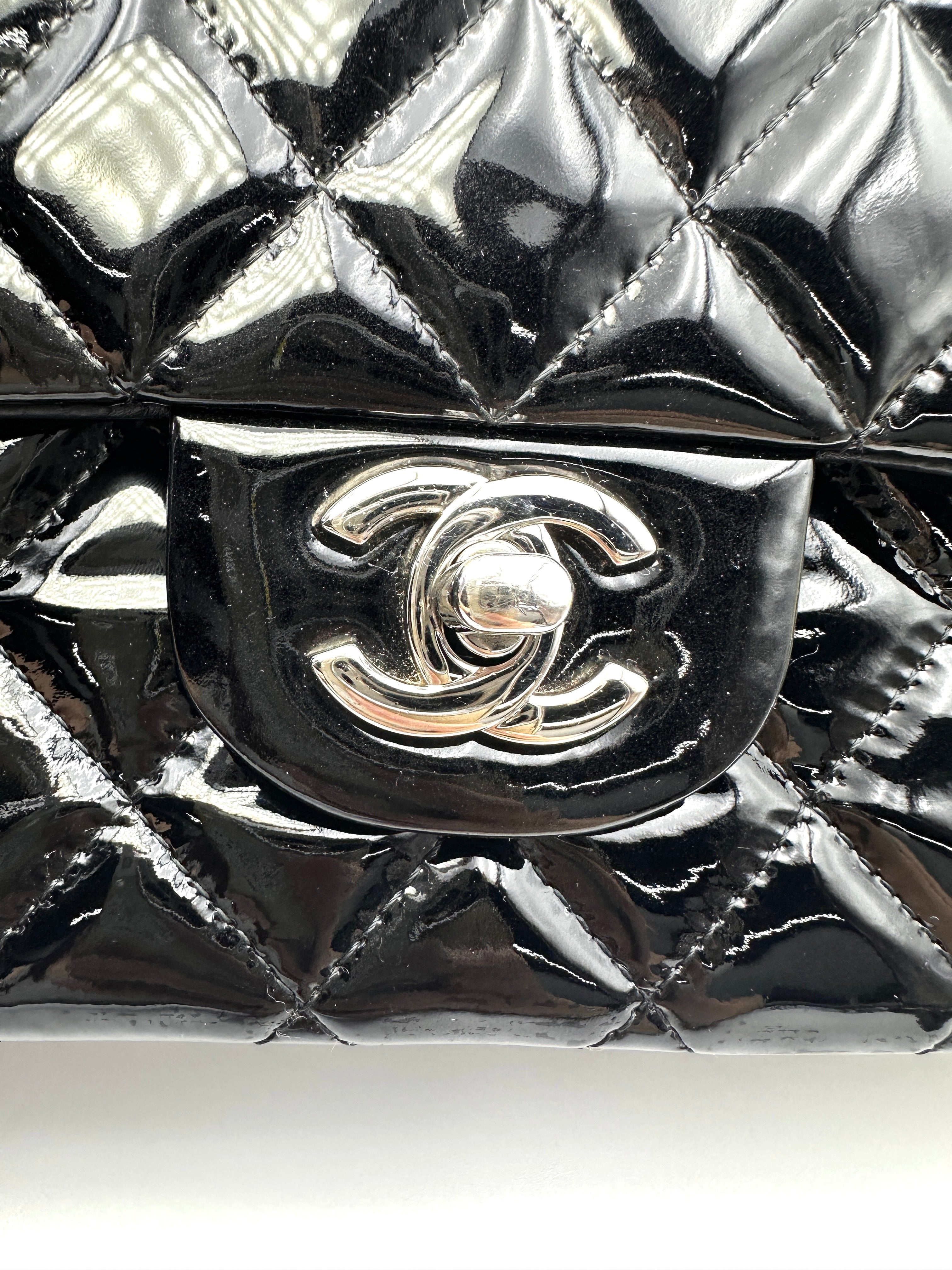 Chanel Classic Flap Black Quilted Patent Leather Medium Size Shoulder Bag(19***13) CC2122