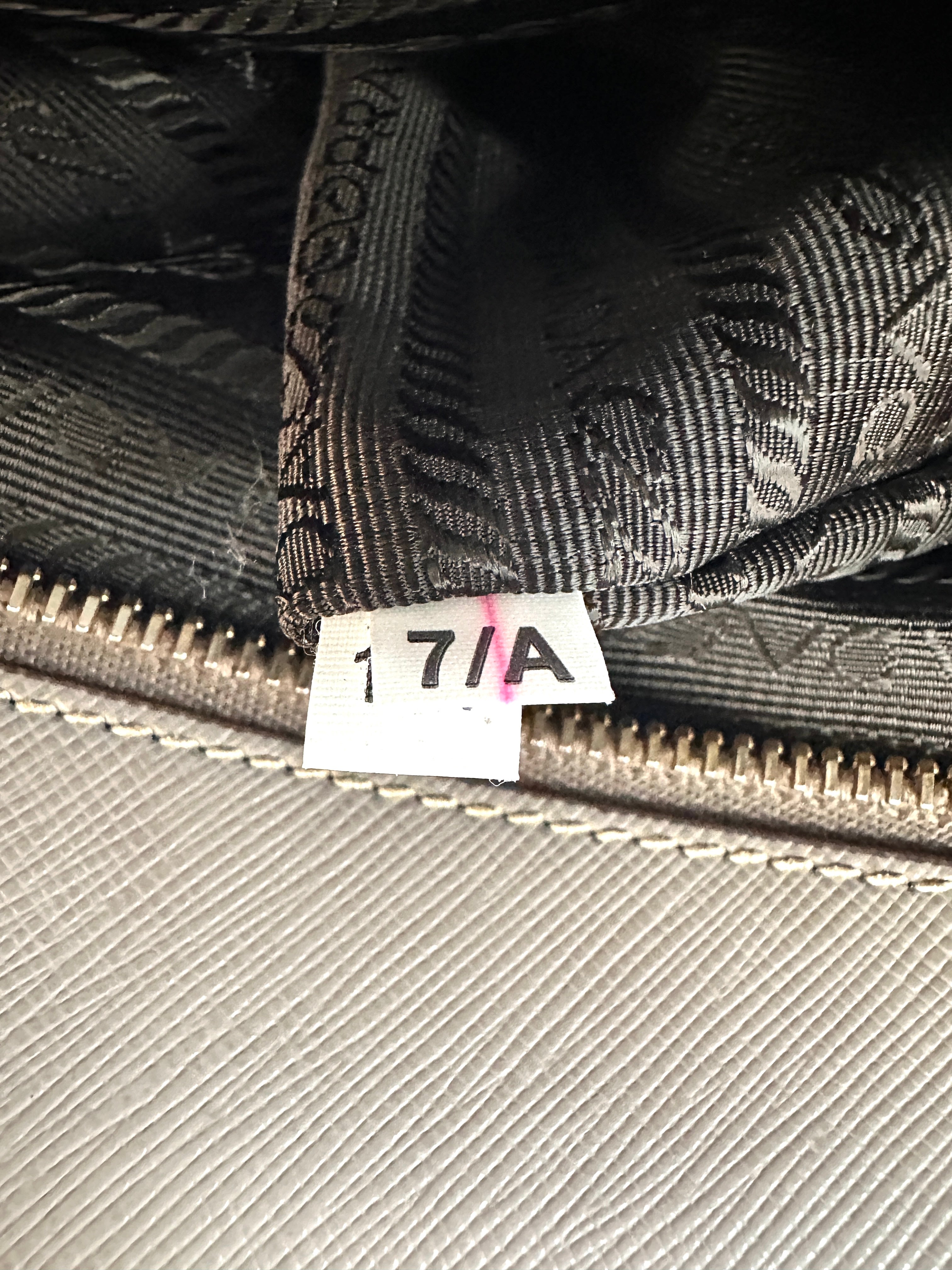 Prada Galleria Grey Saffiano Leather Handle Bag PR450