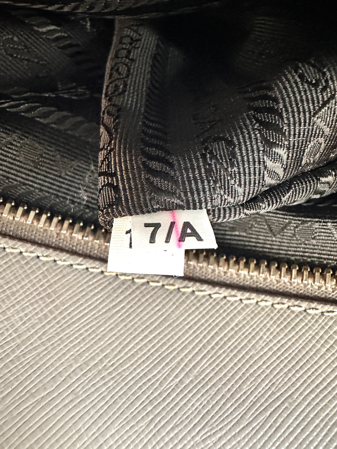 Prada Galleria Grey Saffiano Leather Handle Bag PR450