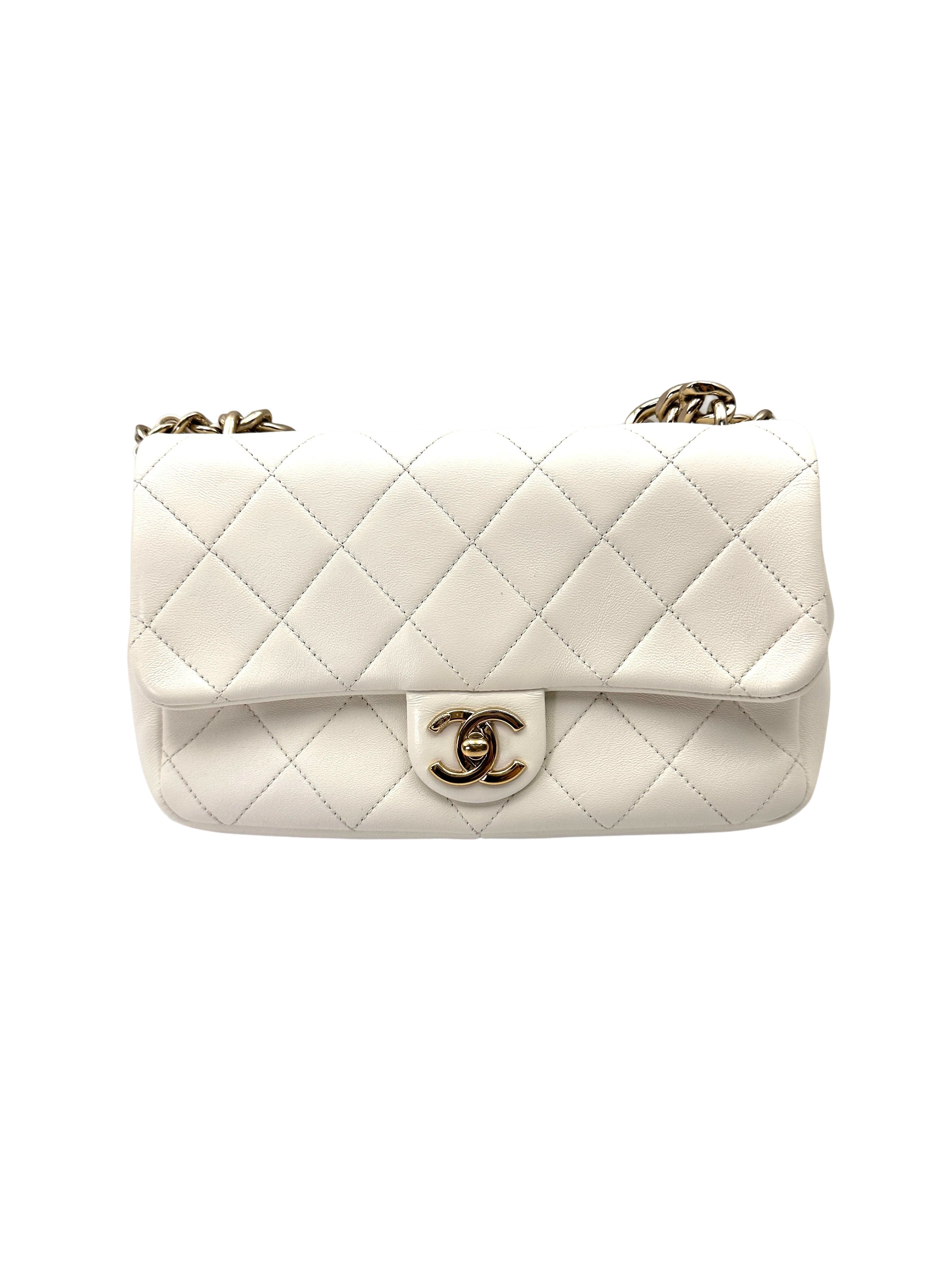 Chanel White Quilted Leather Flap Bag With Acetate & Metal Chunky Chain(28***43) CC2126