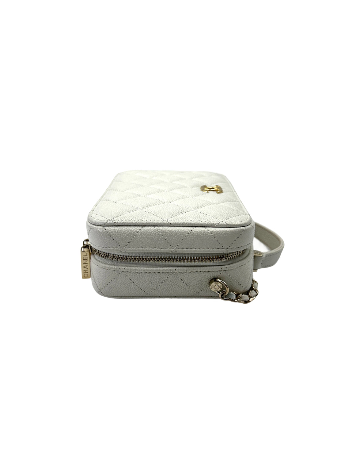 Chanel White Quilted Leather Top Handle Camera Bag(U8***22) CC2136
