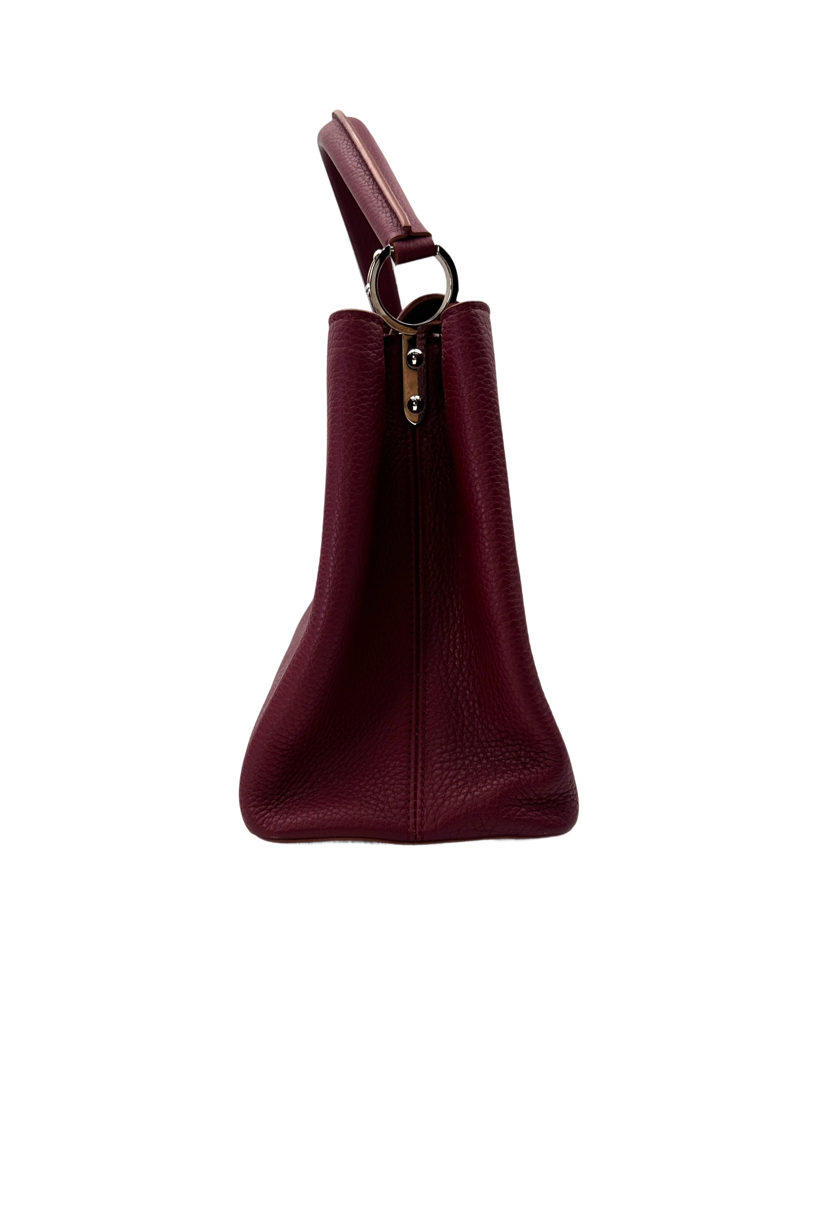 Louis Vuitton Capucines GM Red Leather Handle Bag LV2986