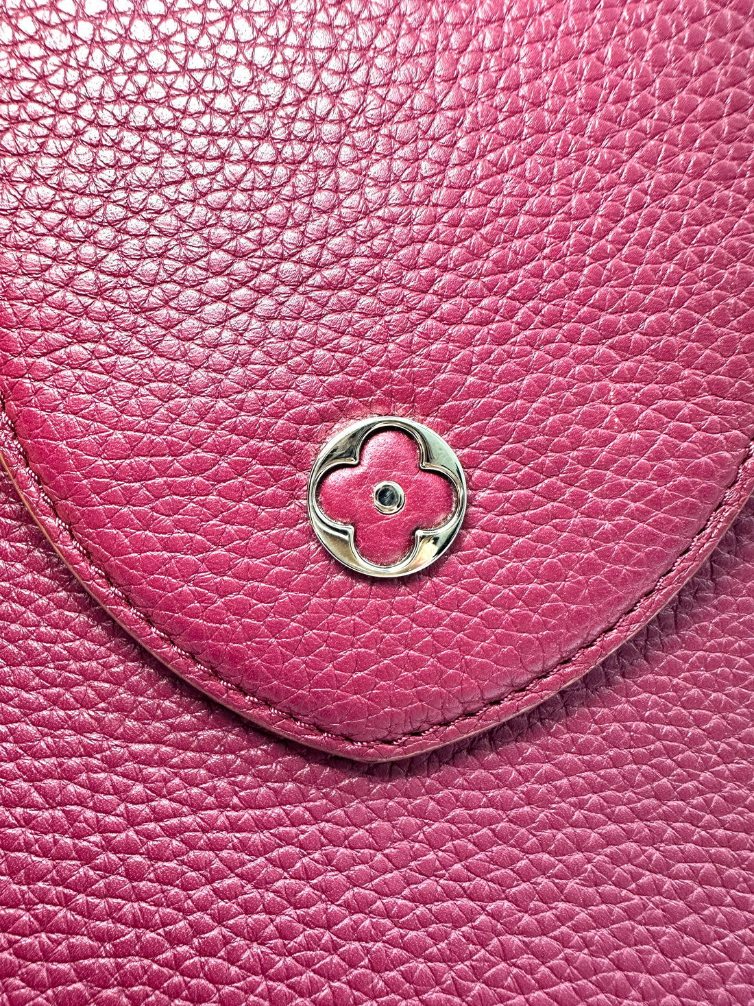 Louis Vuitton Capucines GM Red Leather Handle Bag LV2986