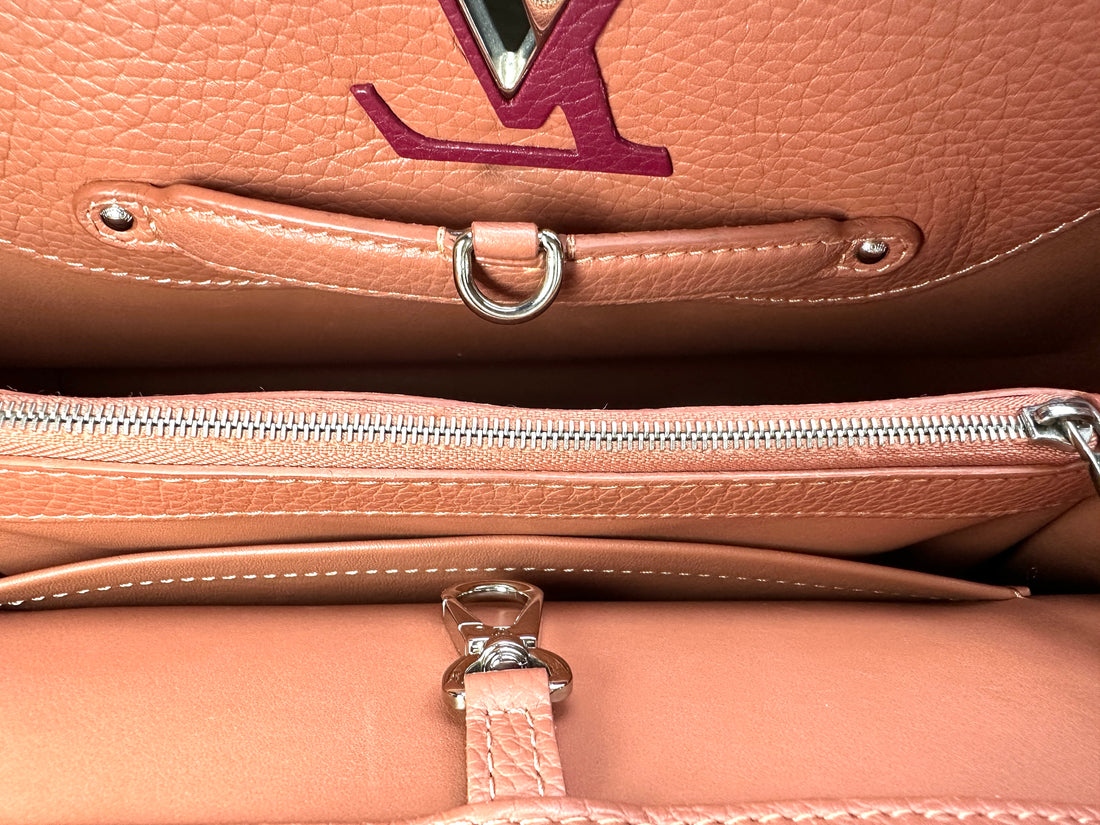 Louis Vuitton Capucines GM Red Leather Handle Bag LV2986