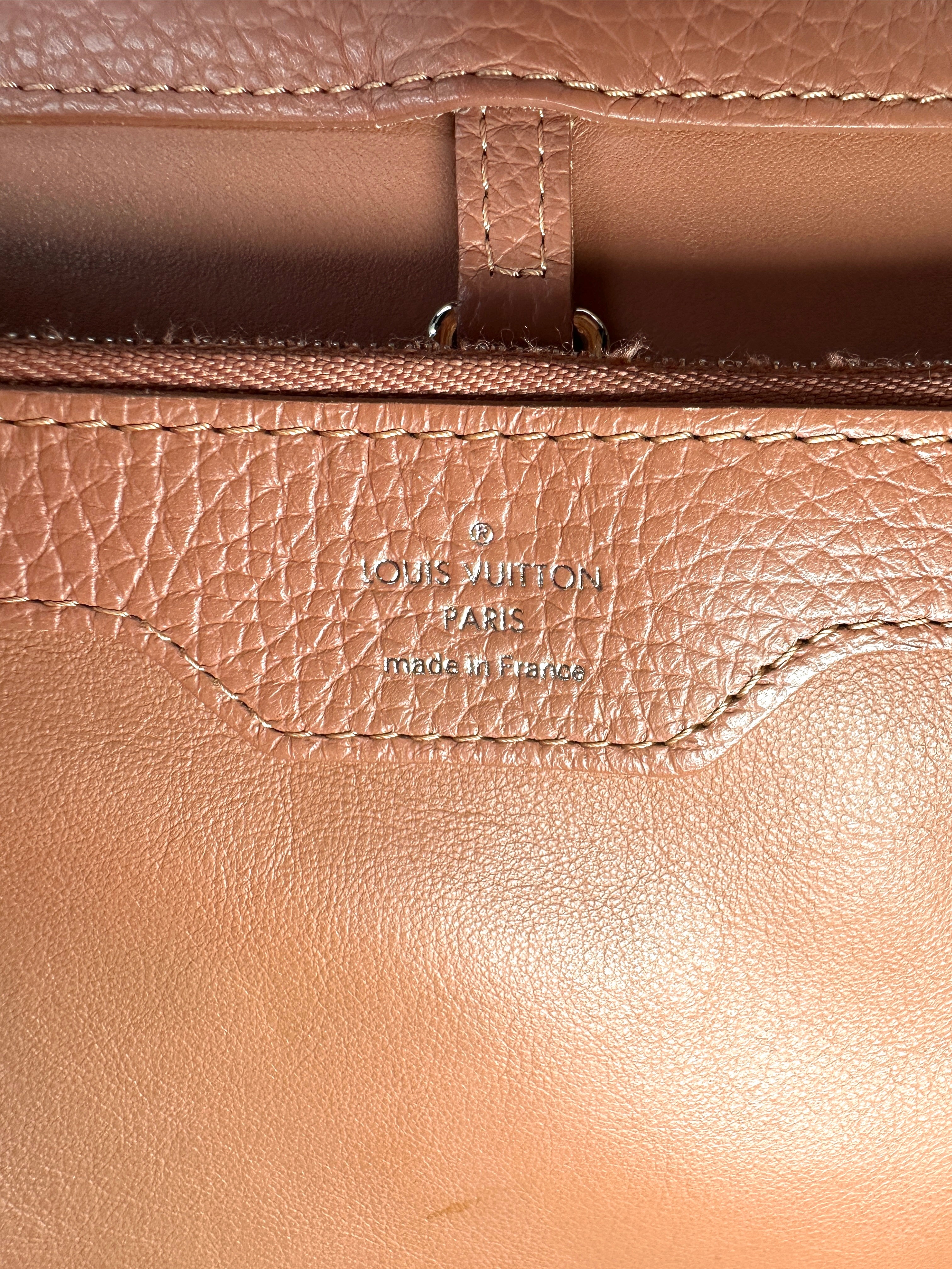 Louis Vuitton Capucines GM Red Leather Handle Bag LV2986