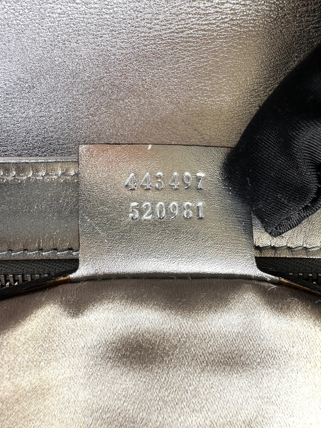 Gucci GG Marmont Silver Sequin Shoulder Bag GG1289