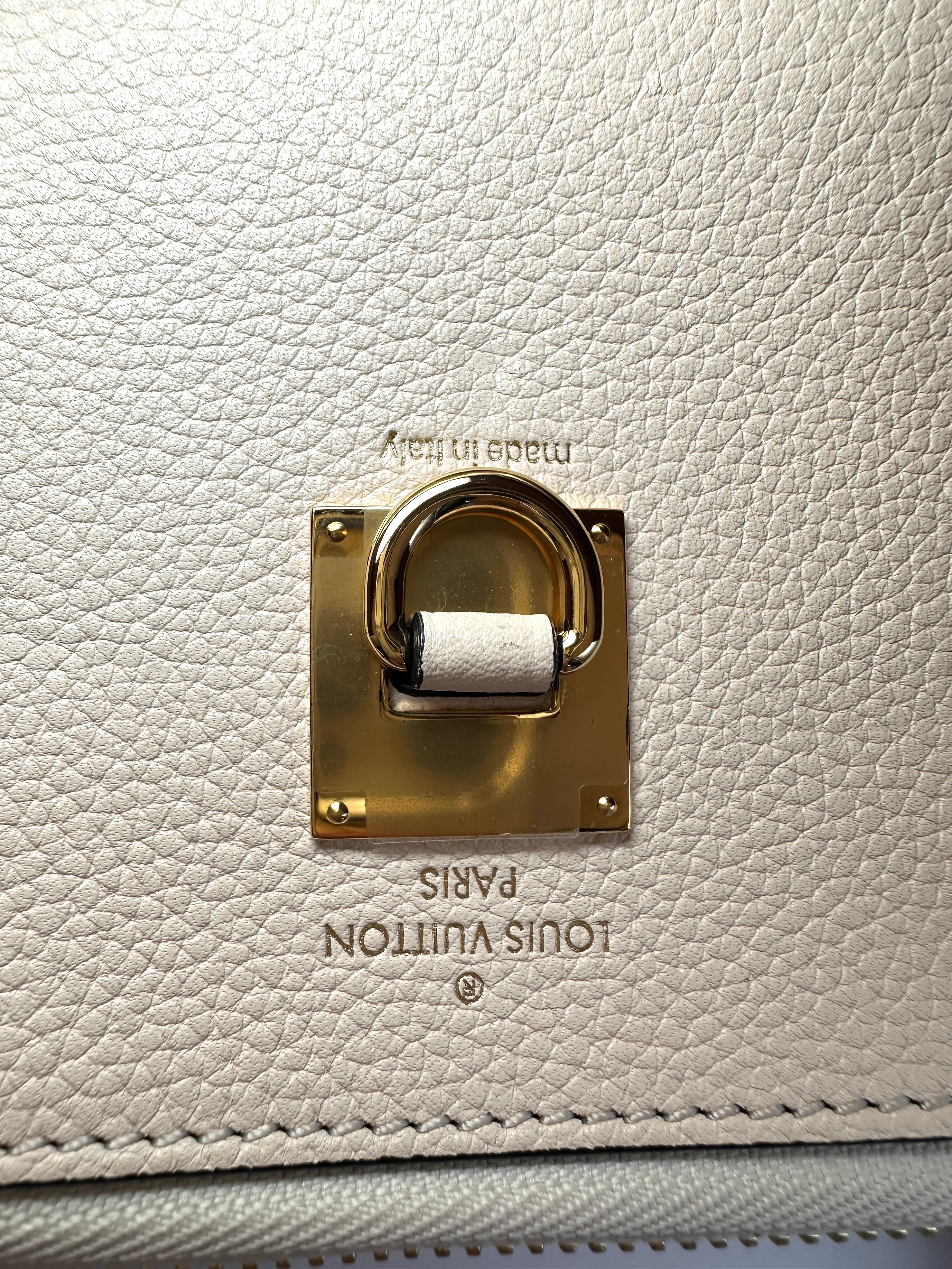 Louis Vuitton City Steamer MM Brown/White Grained Leather Handle Bag LV3001