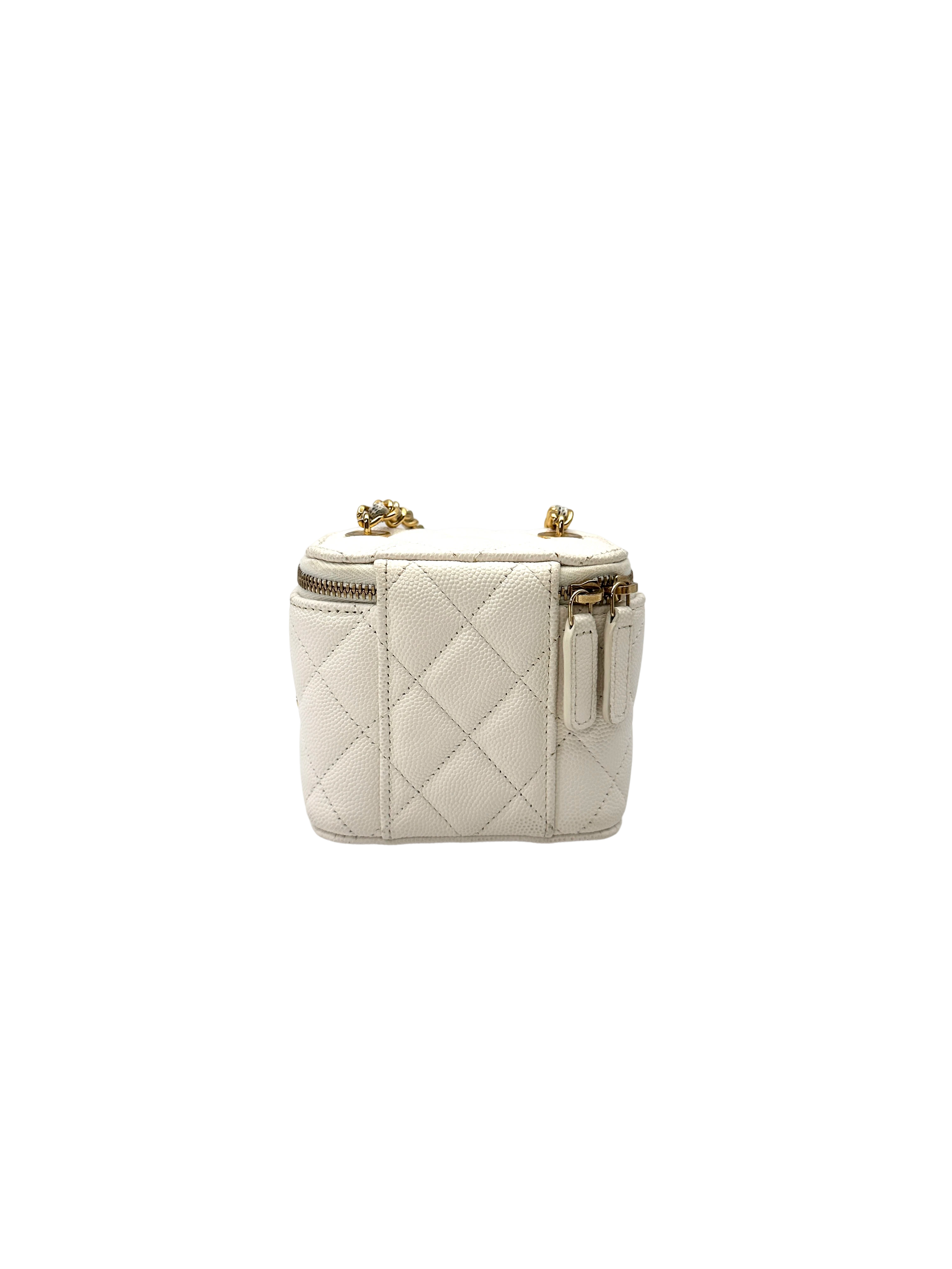 Chanel Cruise White Quilted Leather Vanity Case(TT***49) CC2137