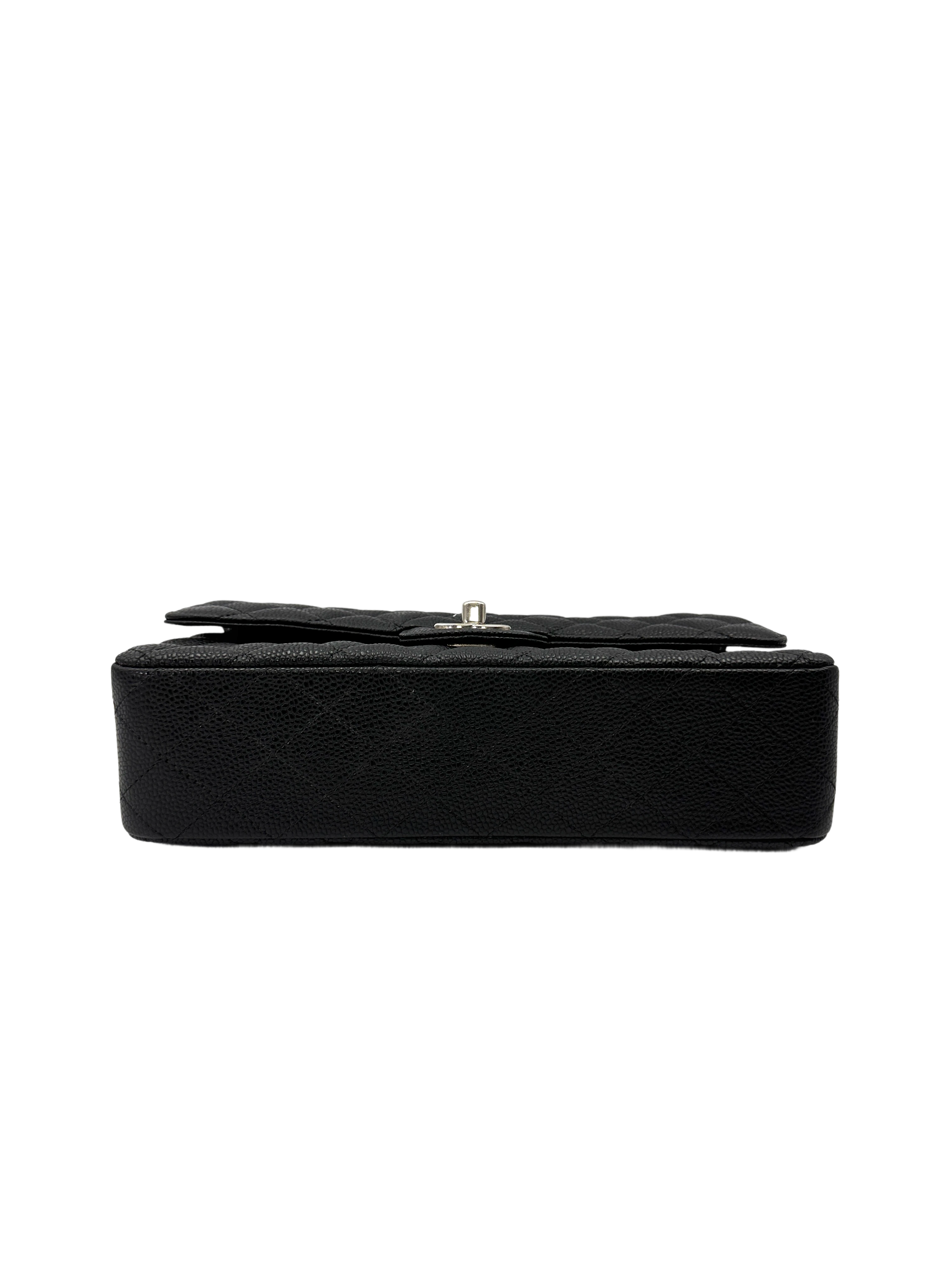 Chanel Classic Flap Black Quilted Leather Medium Size Shoulder Bag(15***25) CC2139
