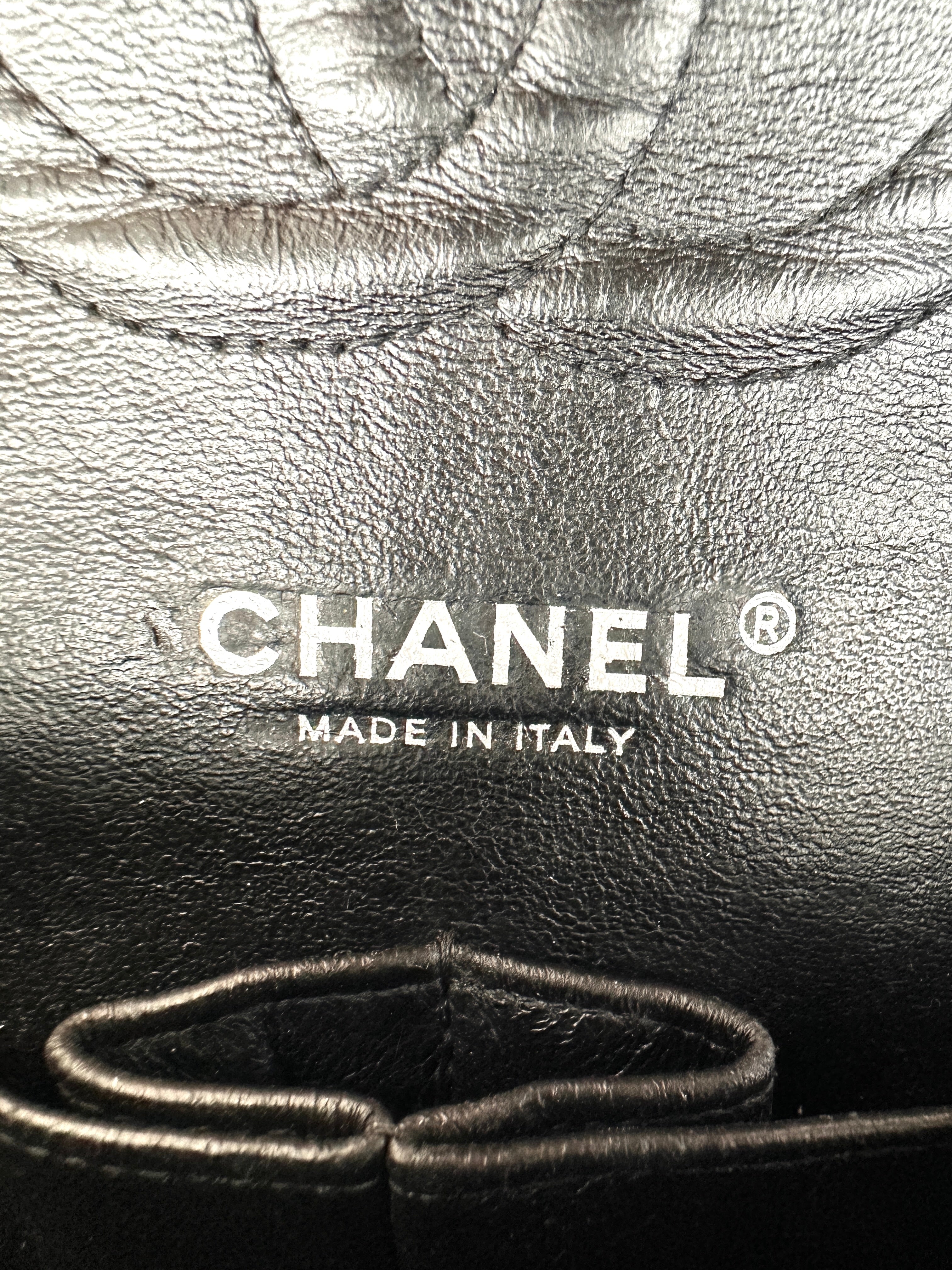 Chanel Classic Flap Black Quilted Leather Medium Size Shoulder Bag(15***25) CC2139