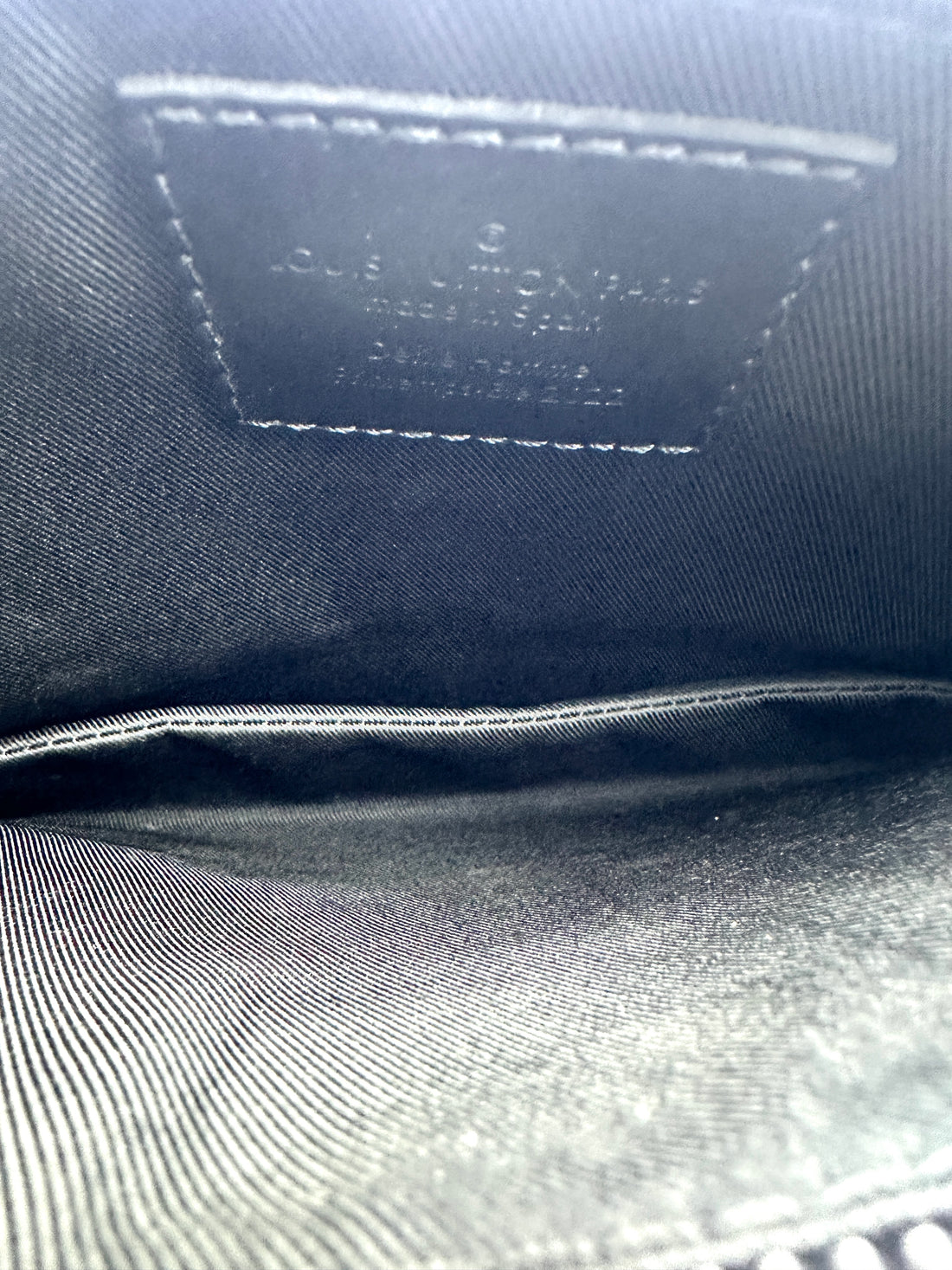 Louis Vuitton Trio Pouch NM Monogram Eclipse Graphite Leather Shoulder Bag LV3008