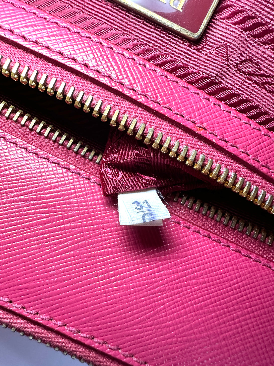 Prada Galleria Red Saffiano Leather Handle Bag PR471