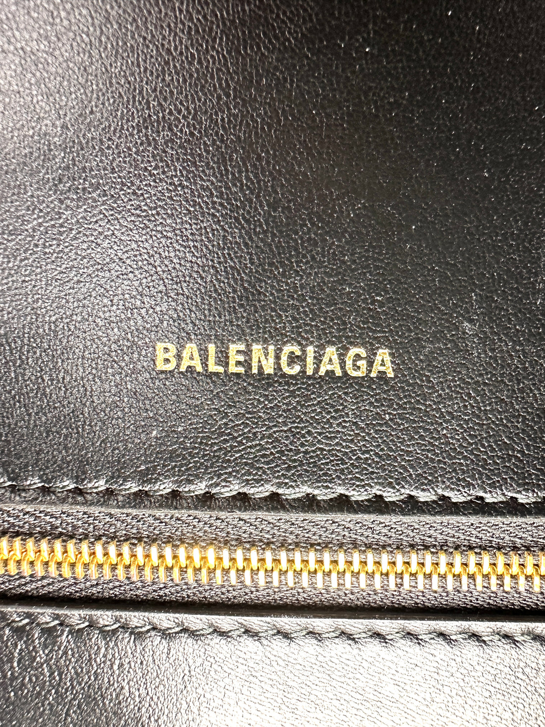 Balenciaga Hourglass Black Croc-Embossed Leather Handle Bag BB76