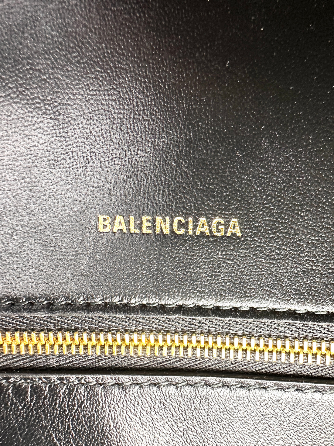 Balenciaga Hourglass Black Croc-Embossed Leather Handle Bag BB78