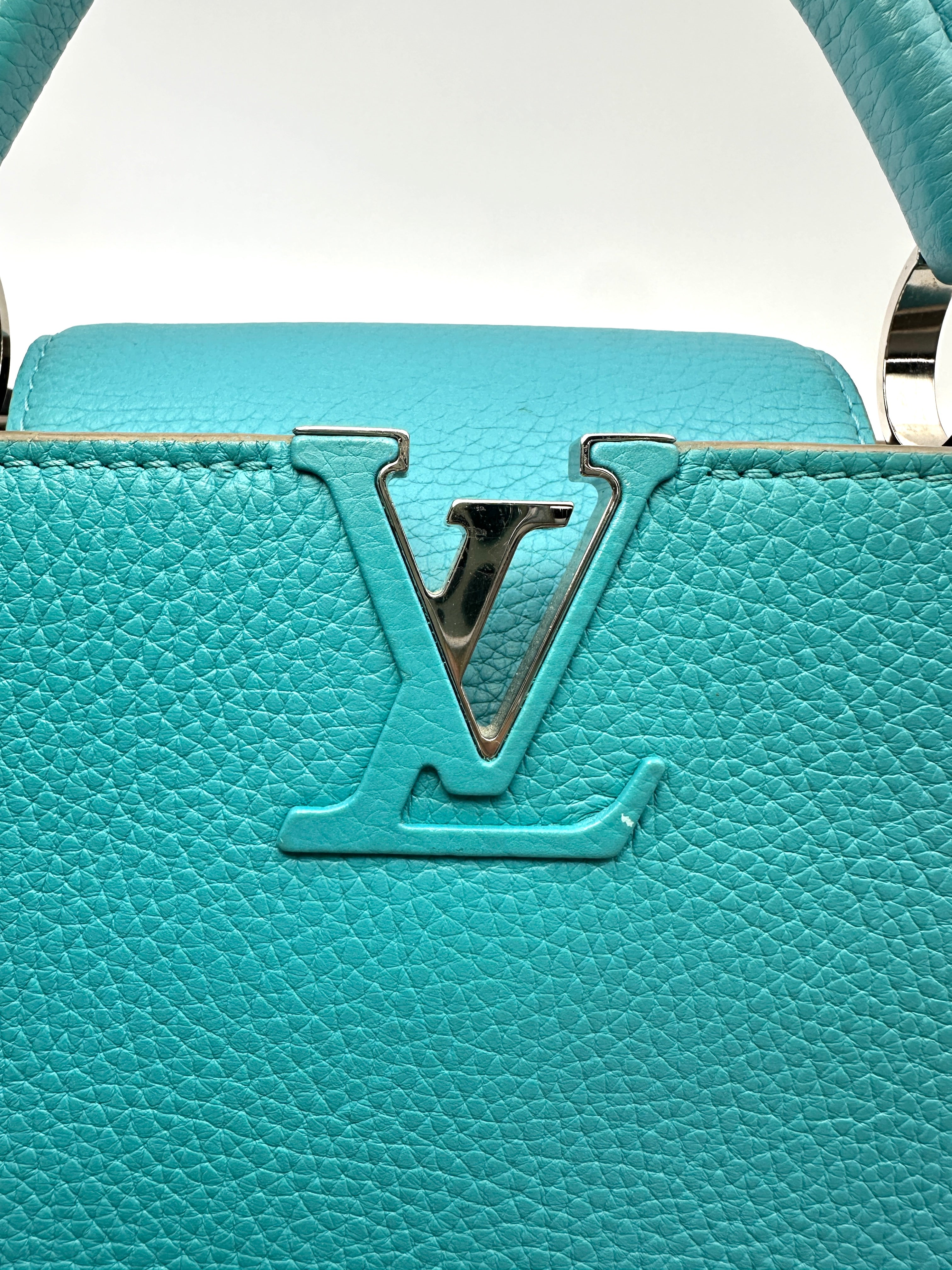 Louis Vuitton Capucines BB Blue Taurillon Leather Handle Bag LV3016