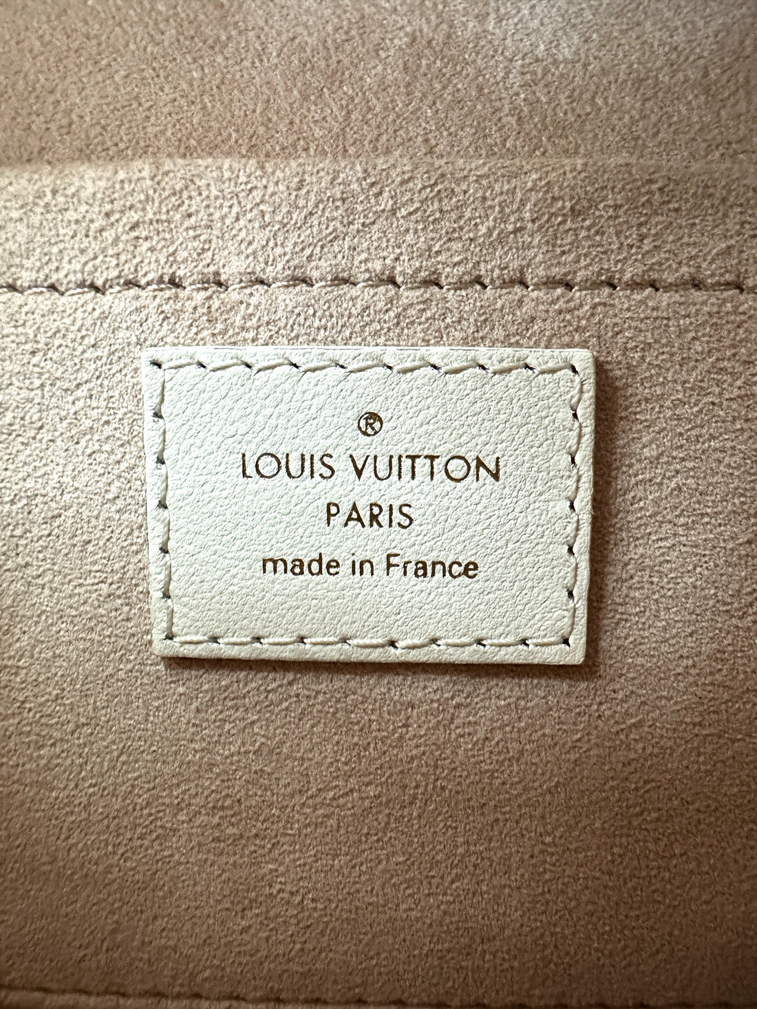 Louis Vuitton New Square Quartz Multicolor Monogram Embossed Leather Square Bag LV3010
