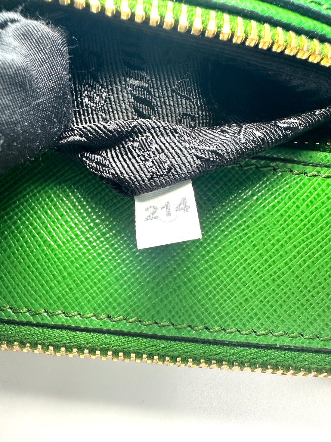 Prada Galleria Green Saffiano Leather Large Size Handle Bag PR467