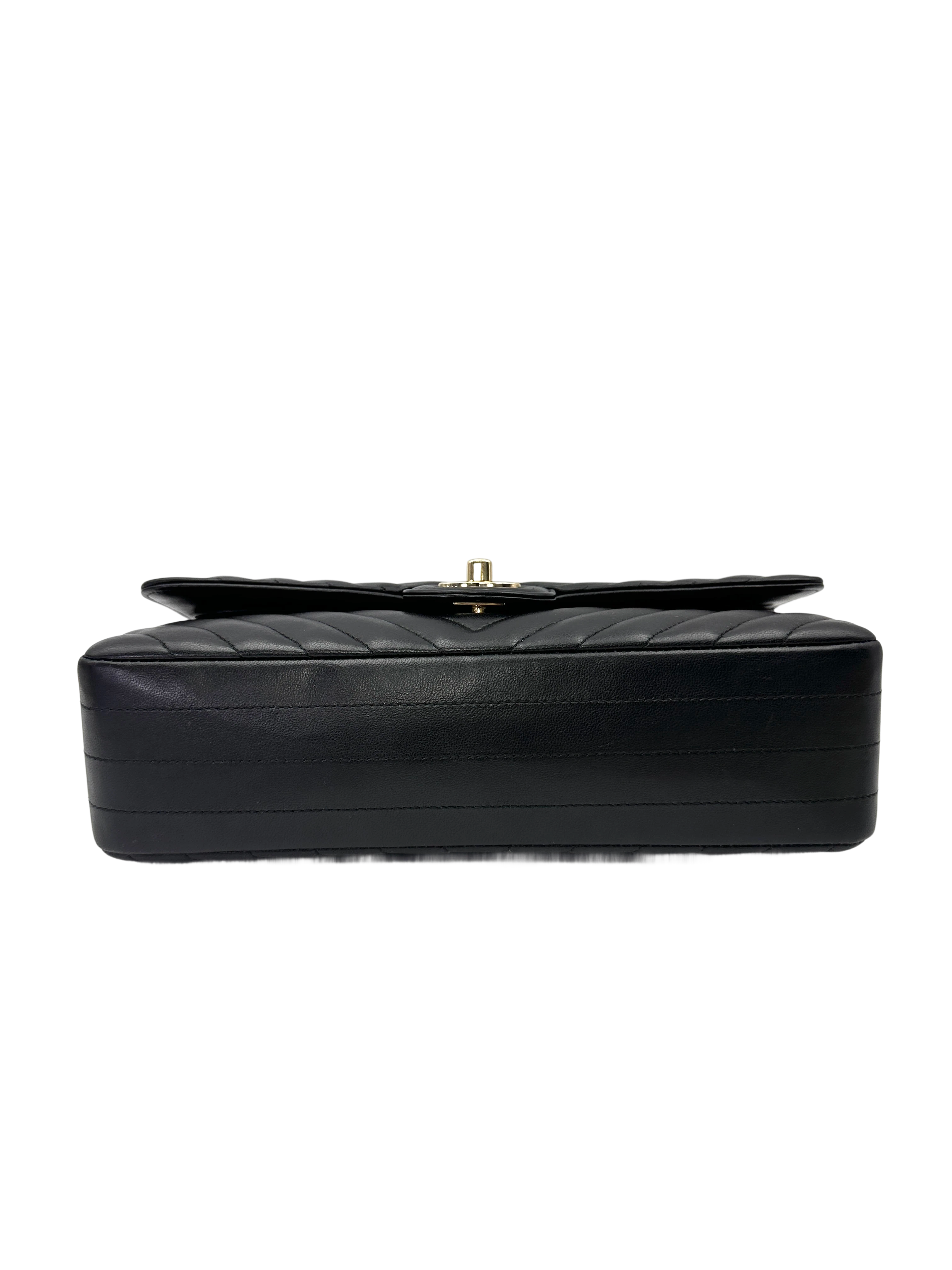 Chanel Classic Flap Black Chevron Quilted Leather Shoulder Bag With Gold Buckle(24***97) CC2145