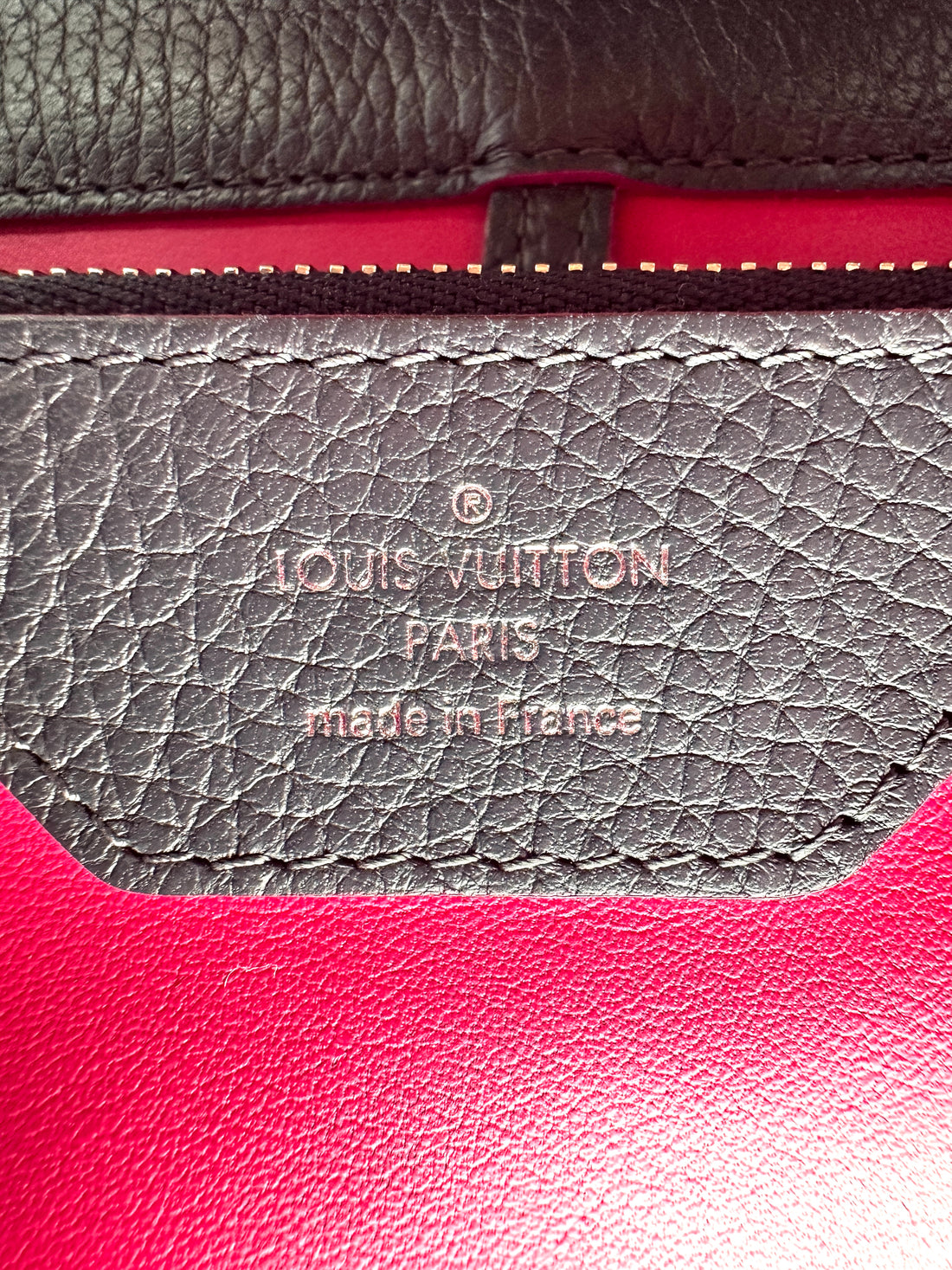 Louis Vuitton Capucines GM Black Taurillon Leather Handle Bag LV3019
