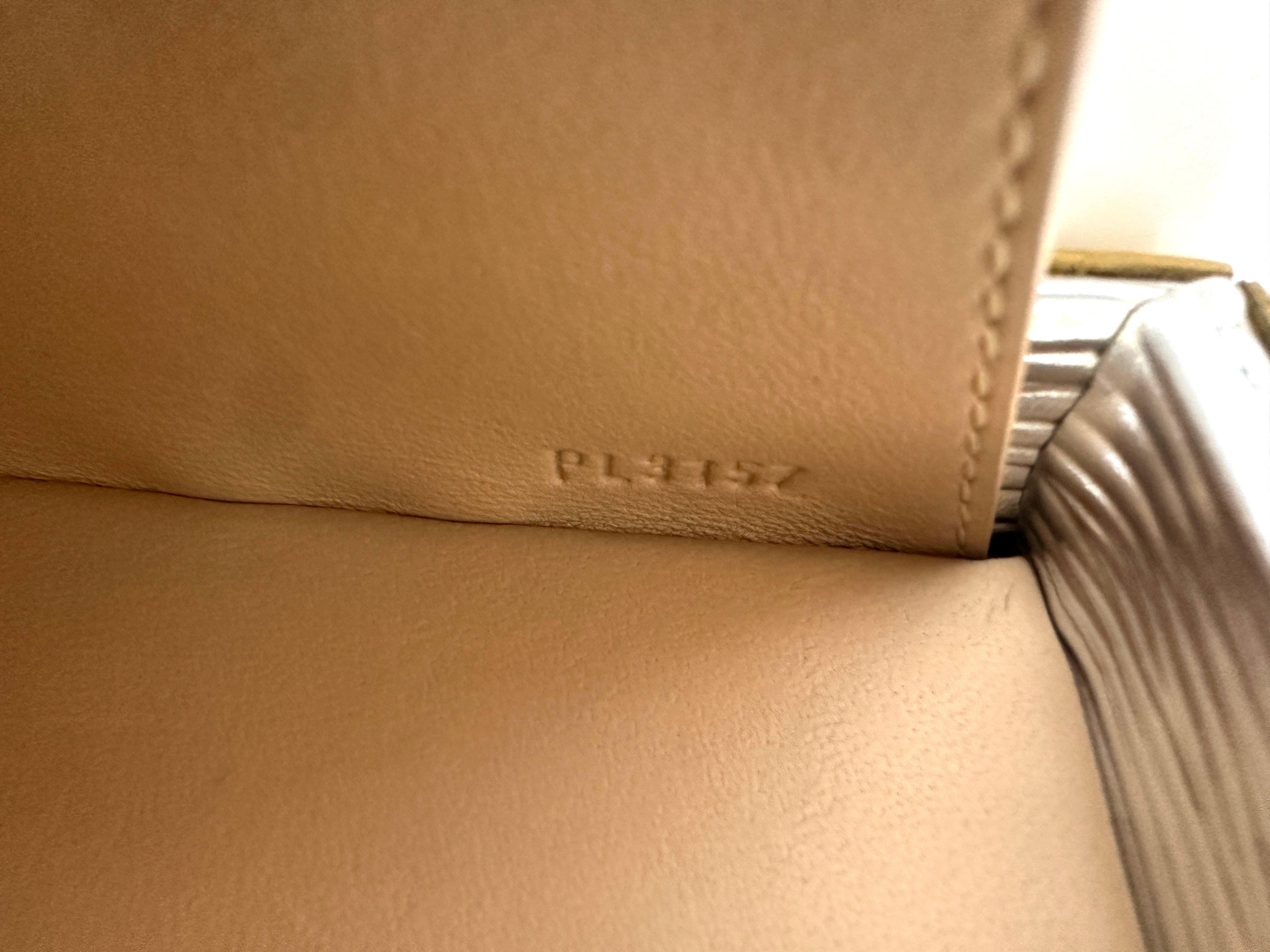 Louis Vuitton Petite Malle Gold/Silver Epi Leather Shoulder Bag LV3009