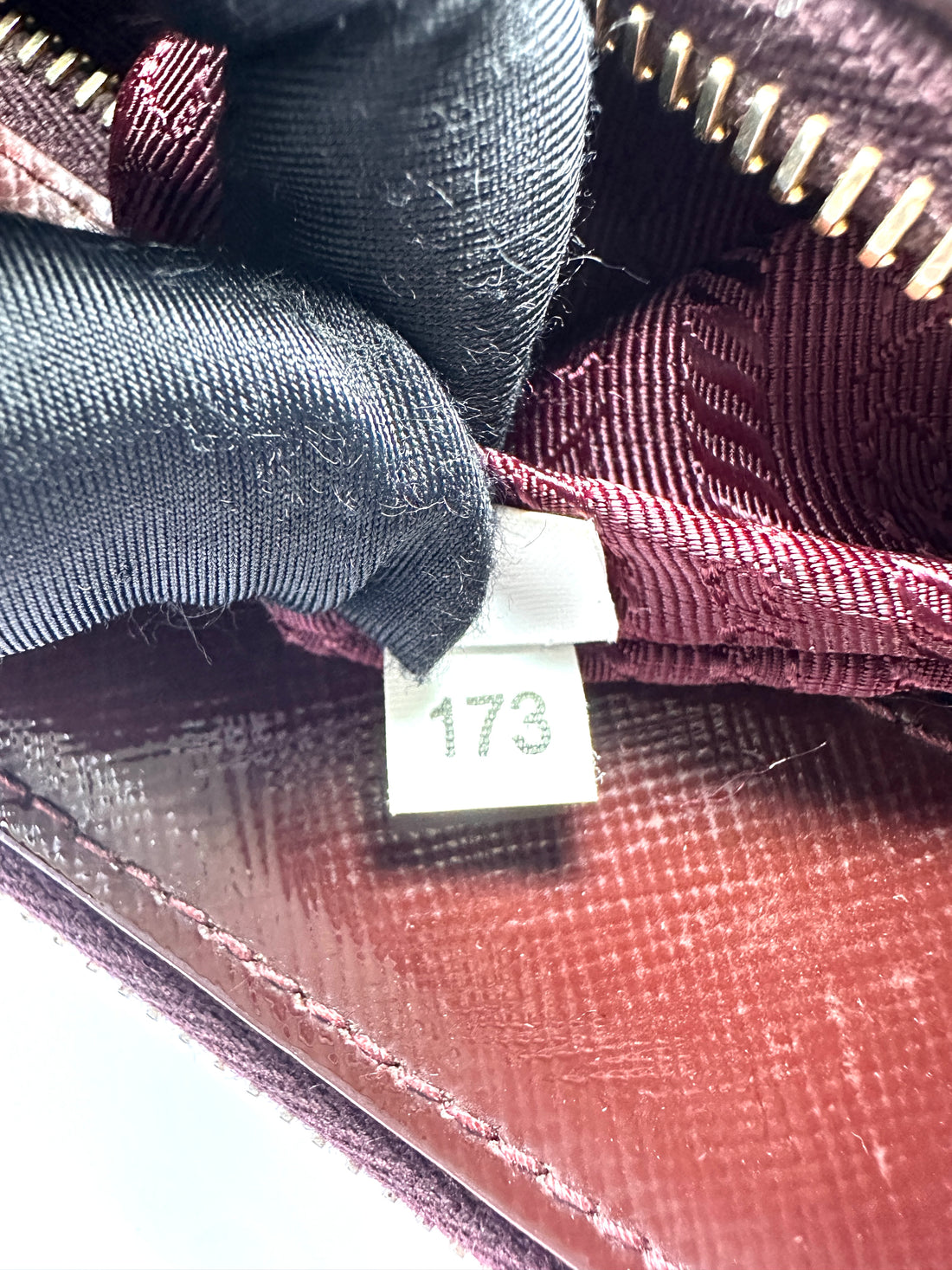 Prada Galleria Dark Red Saffiano Leather Small Size Handle Bag PR478