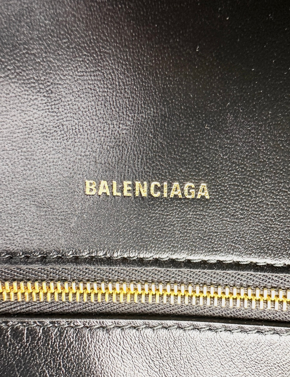 Balenciaga Hourglass Black Croc-Embossed Leather Handle Bag BB77