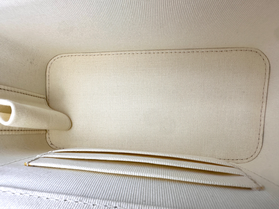 Chanel 22C White Quilted Leather Vanity Case(31***08) CC2157