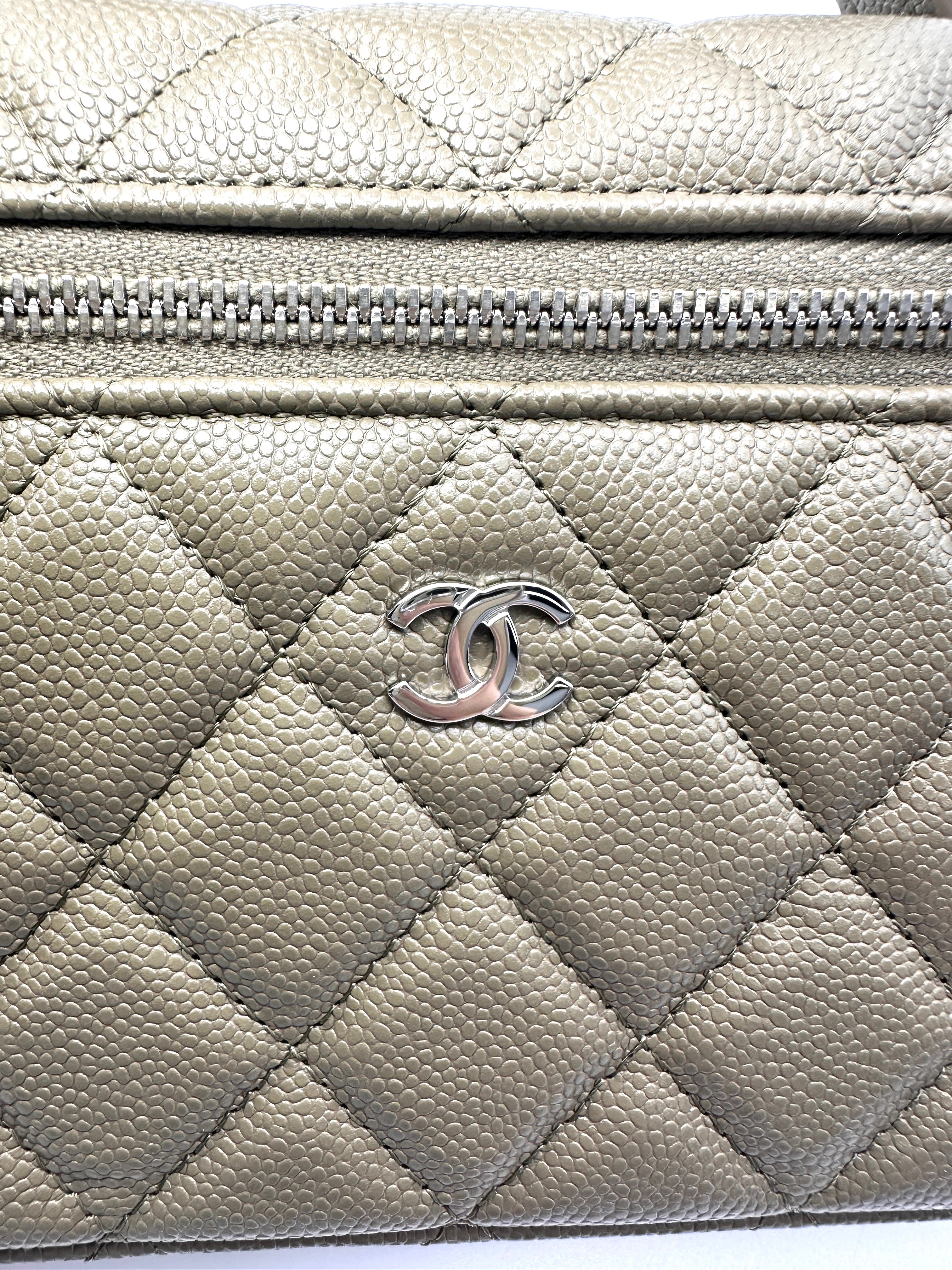 Chanel 26P Khaki Quilted Lambskin Top Handle Vanity Case(U0***08) IRIS239