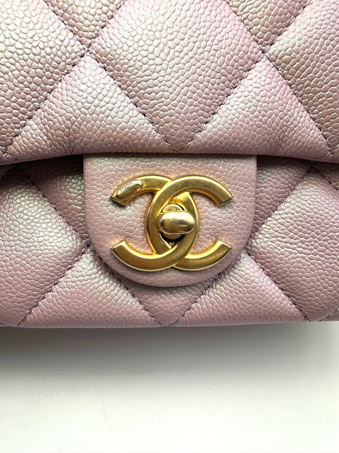 Chanel Iridescent Pink Quilted Leather Flap Bag With Gold Hardware(AJ***N5) IRIS240