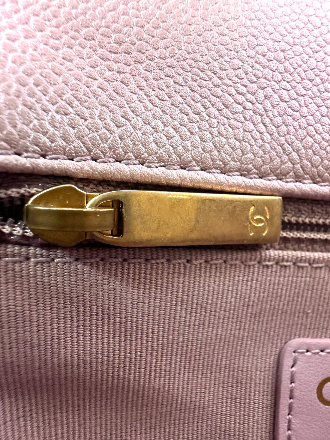 Chanel Iridescent Pink Quilted Leather Flap Bag With Gold Hardware(AJ***N5) IRIS240