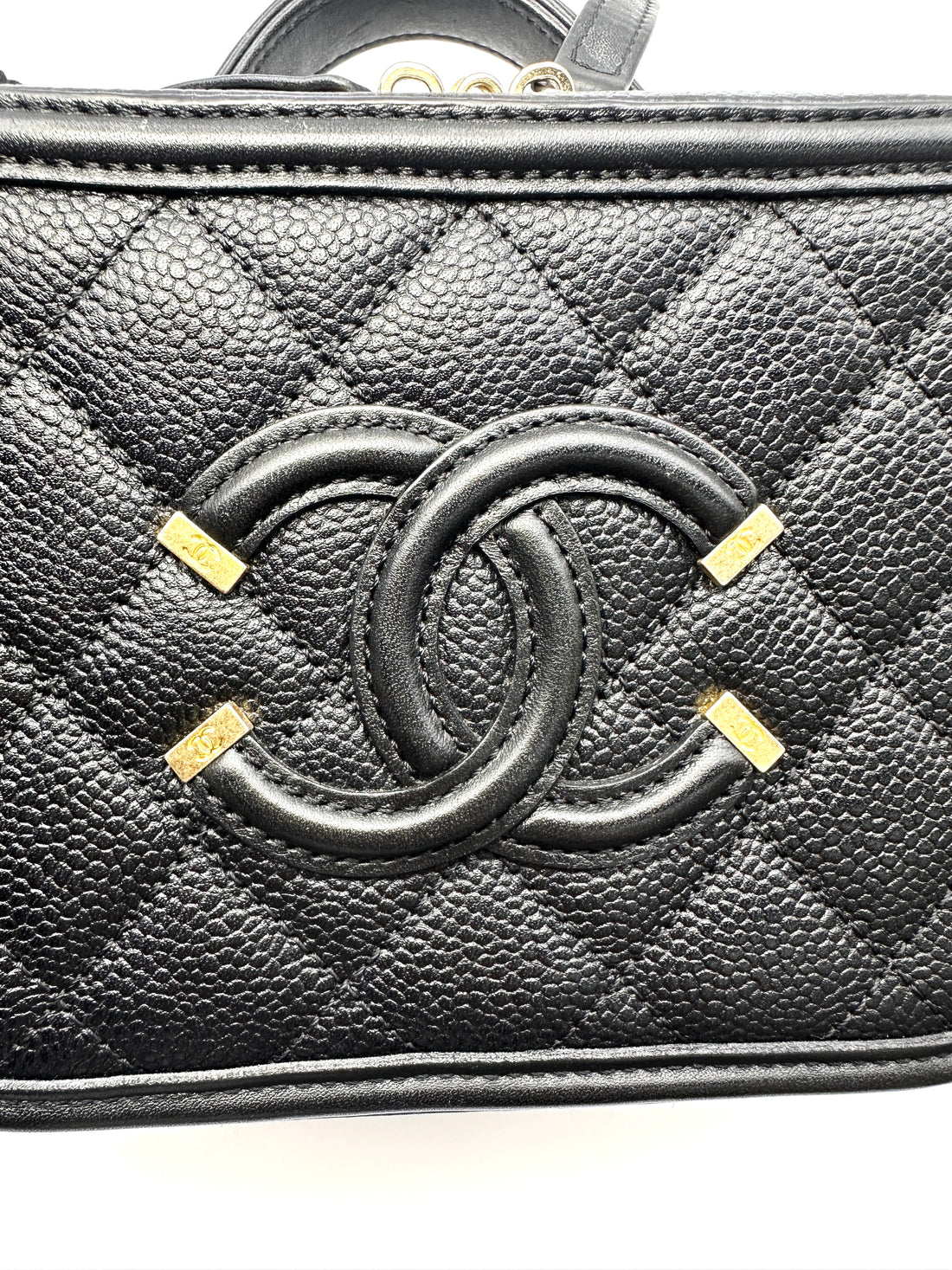 Chanel CC Filigree Black Quilted Leather Top Handle Vanity Case(26***54) CC2167