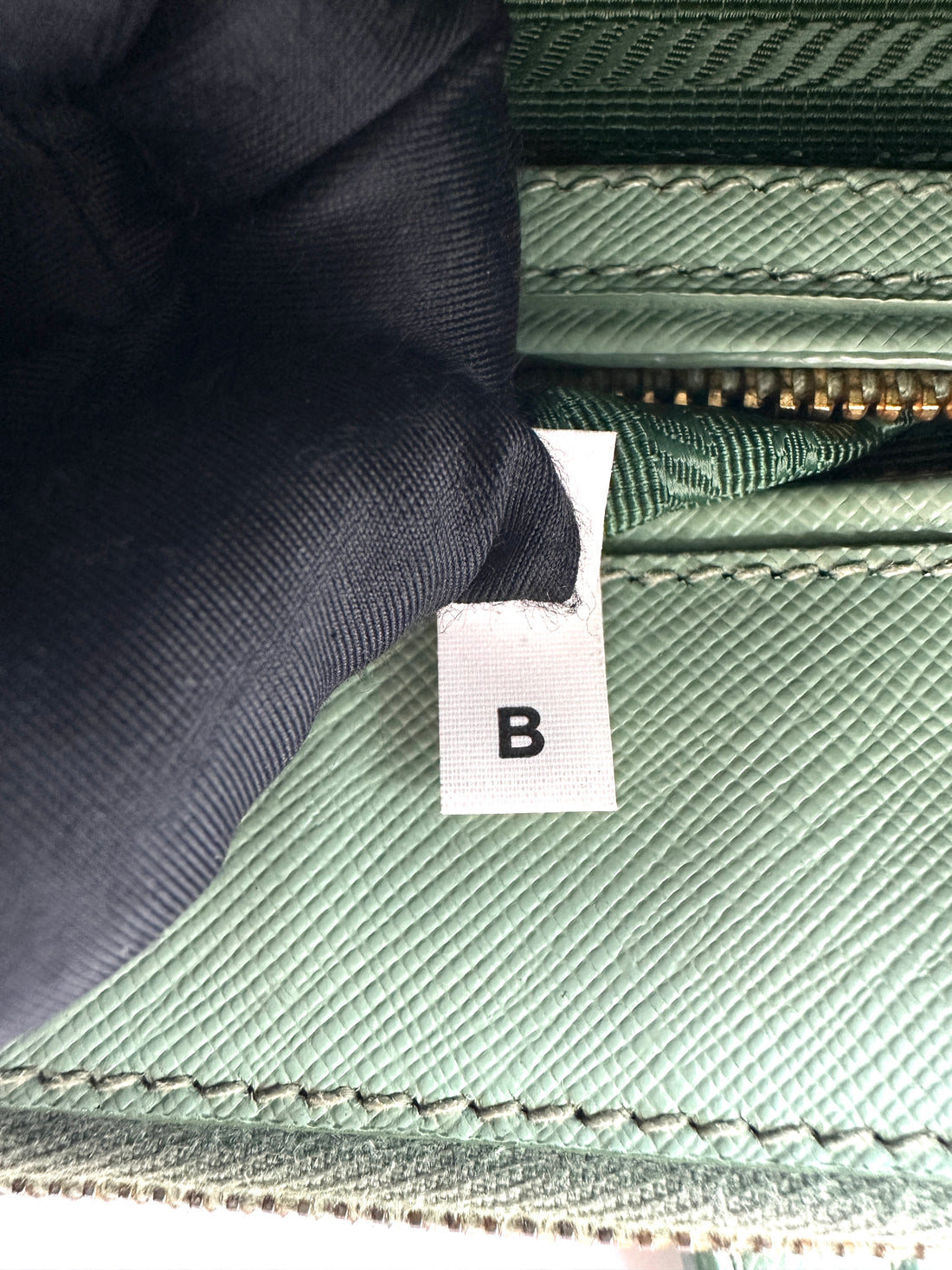 Prada Galleria Green Saffiano Leather Small Size Handle Bag PR485