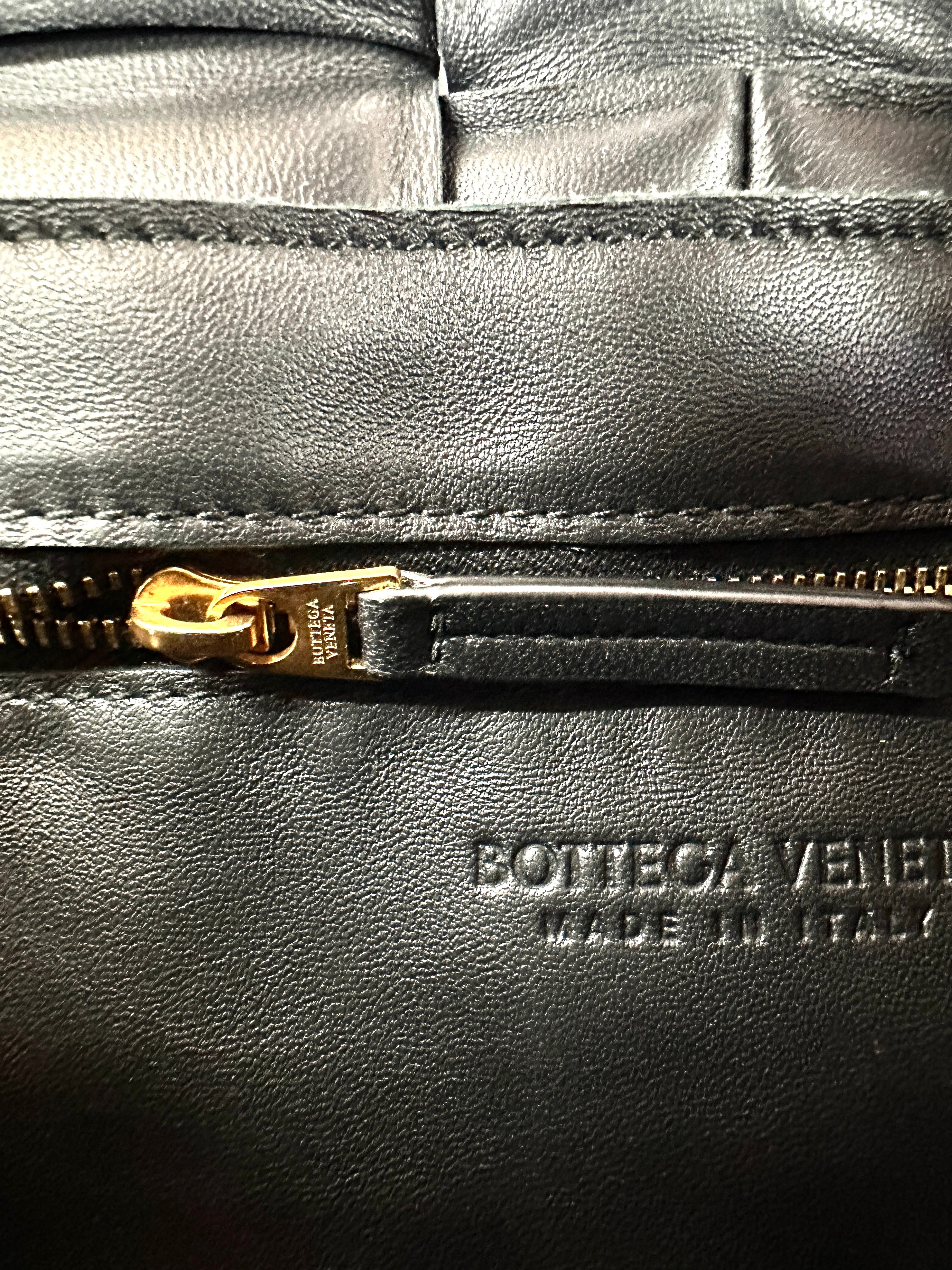 Bottega Veneta Padded Cassette Black Leather Shoulder Bag BV135