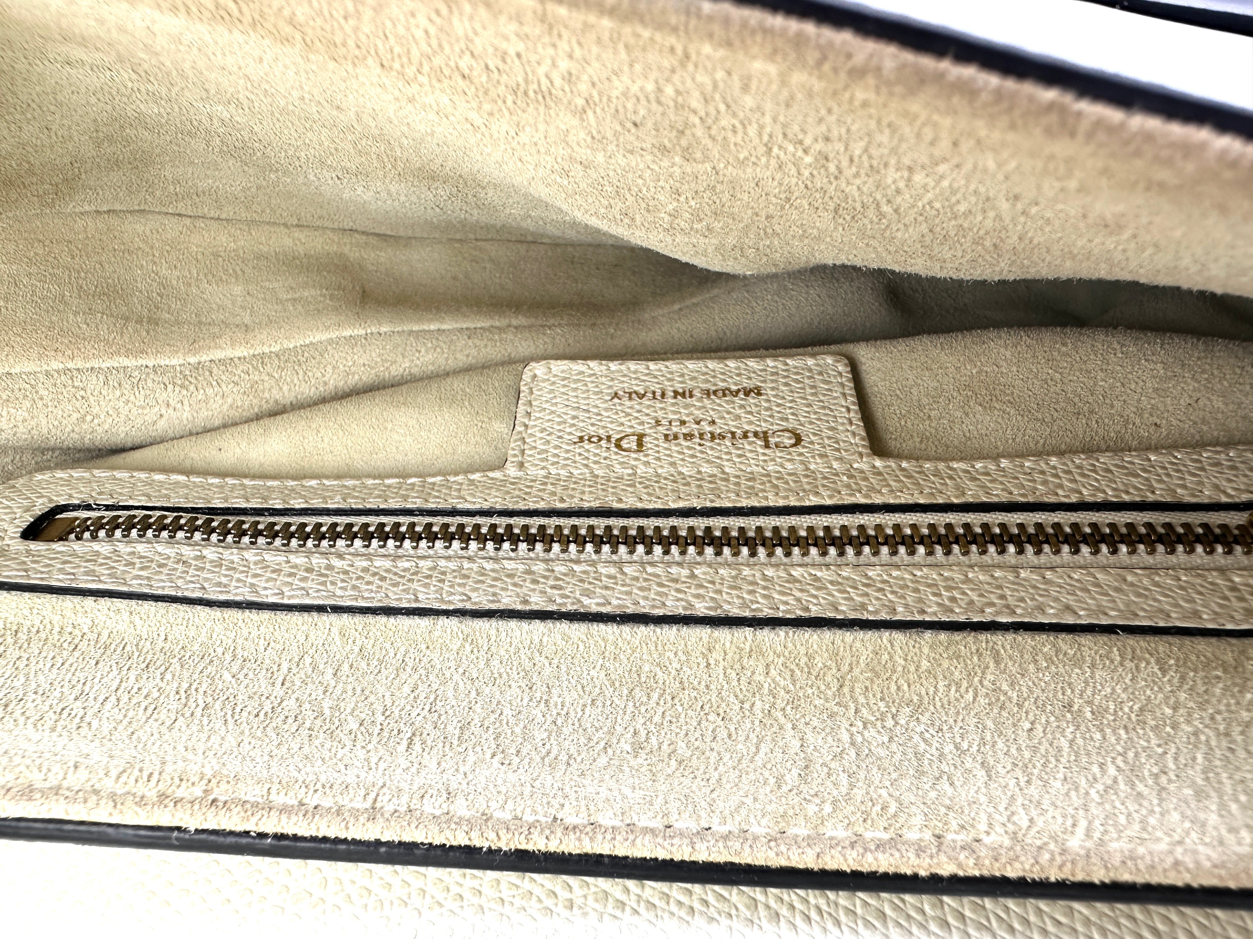 Christian Dior White Leather Medium Size Saddle Bag DR802