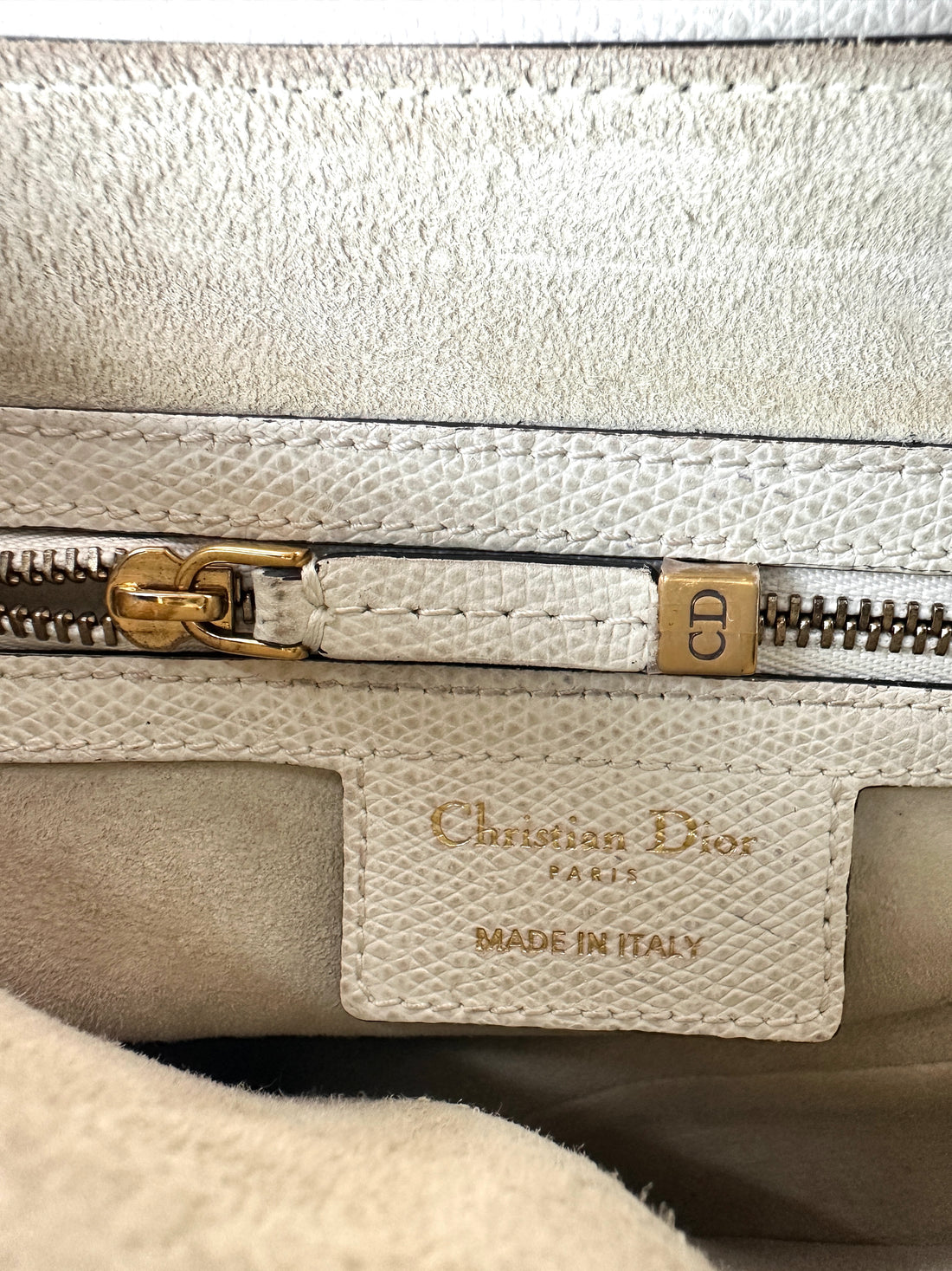 Christian Dior White Leather Medium Size Saddle Bag DR802