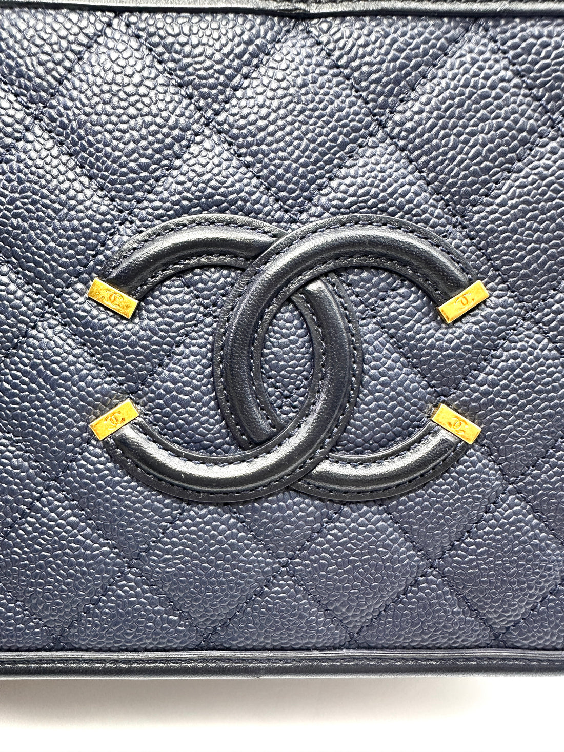 Chanel CC Filigree Navy Quilted Leather Top Handle Vanity Case(23***26) CC2174