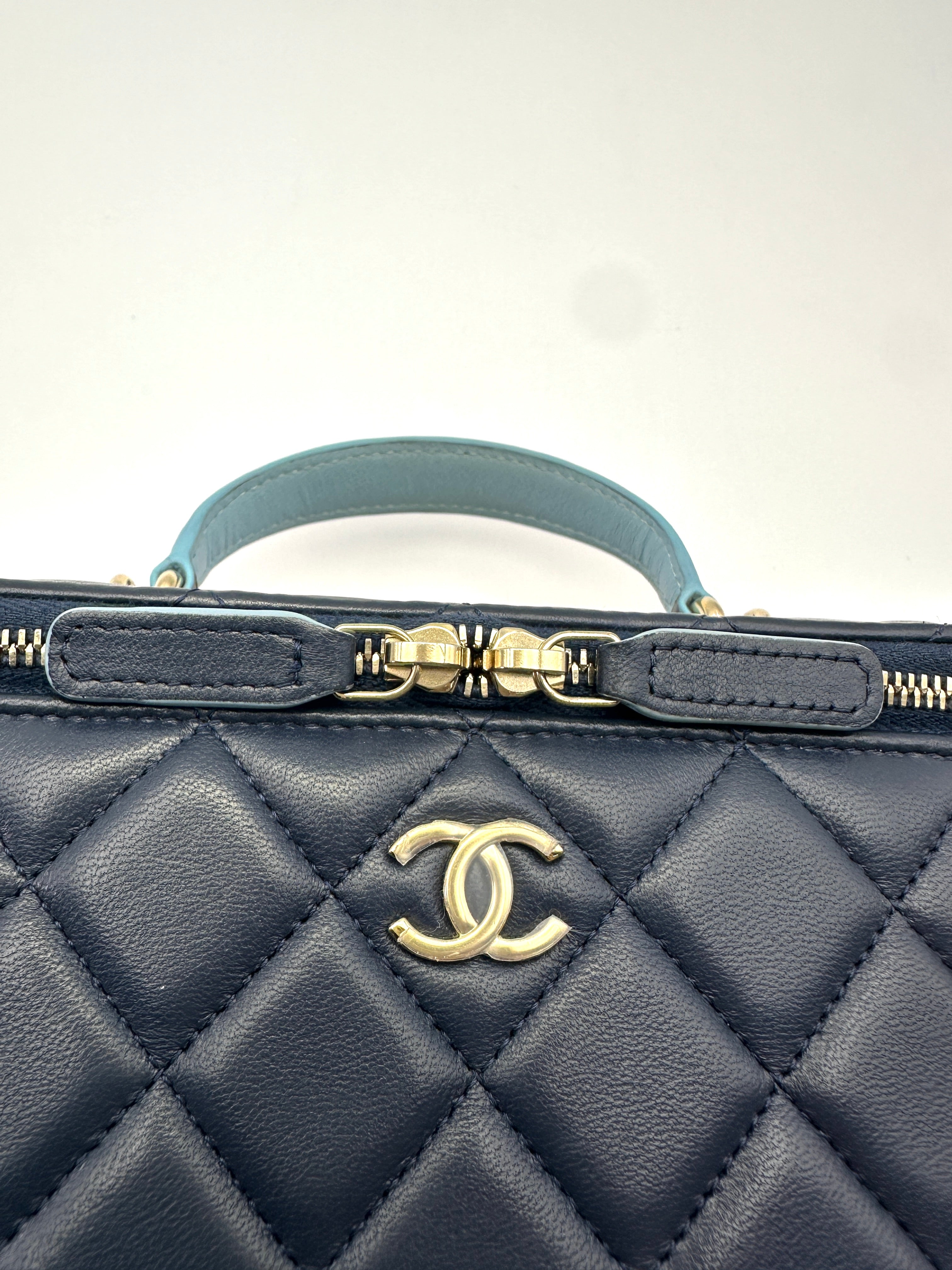 Chanel Navy Quilted Lambskin Top Handle Vanity Case(LT***CH) CC2177
