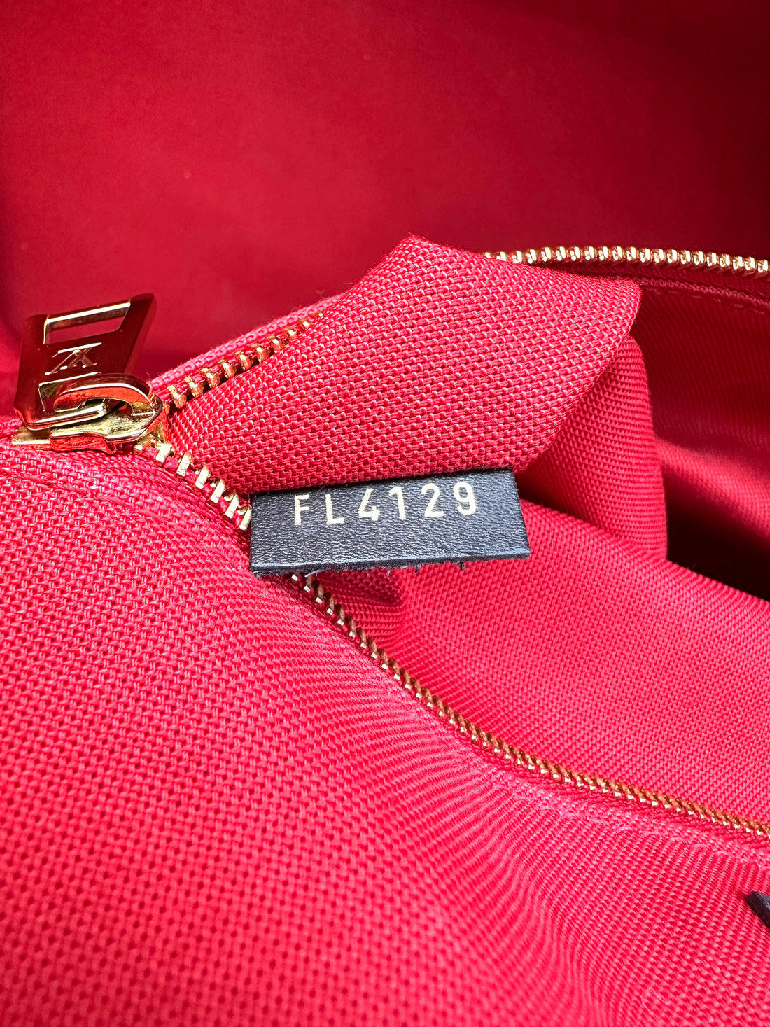 Louis Vuitton Onthego GM Monogram Canvas Handle Bag LV3037