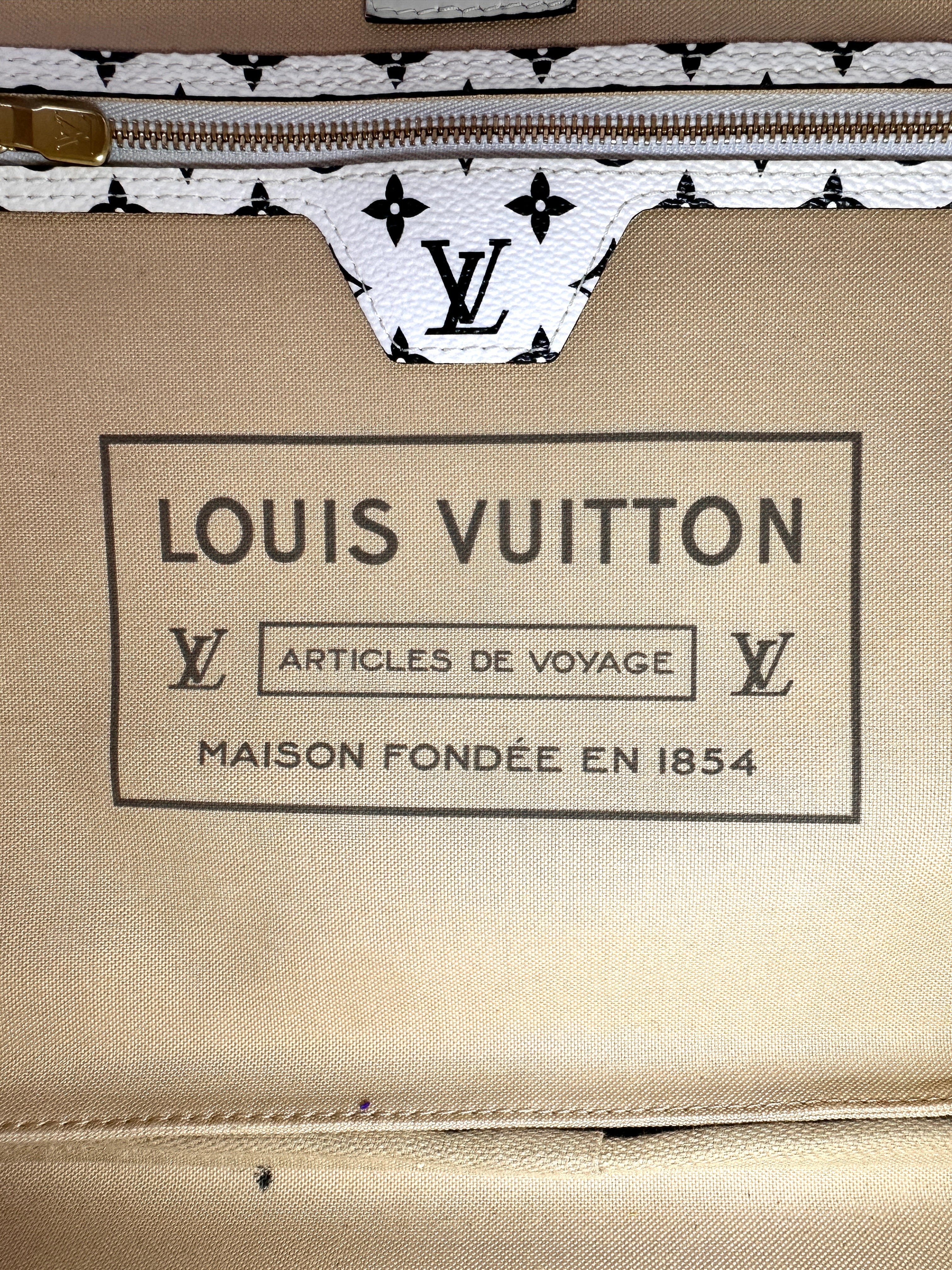 Louis Vuitton Neverfull MM Green/White Giant Monogram Handle Bag LV3039