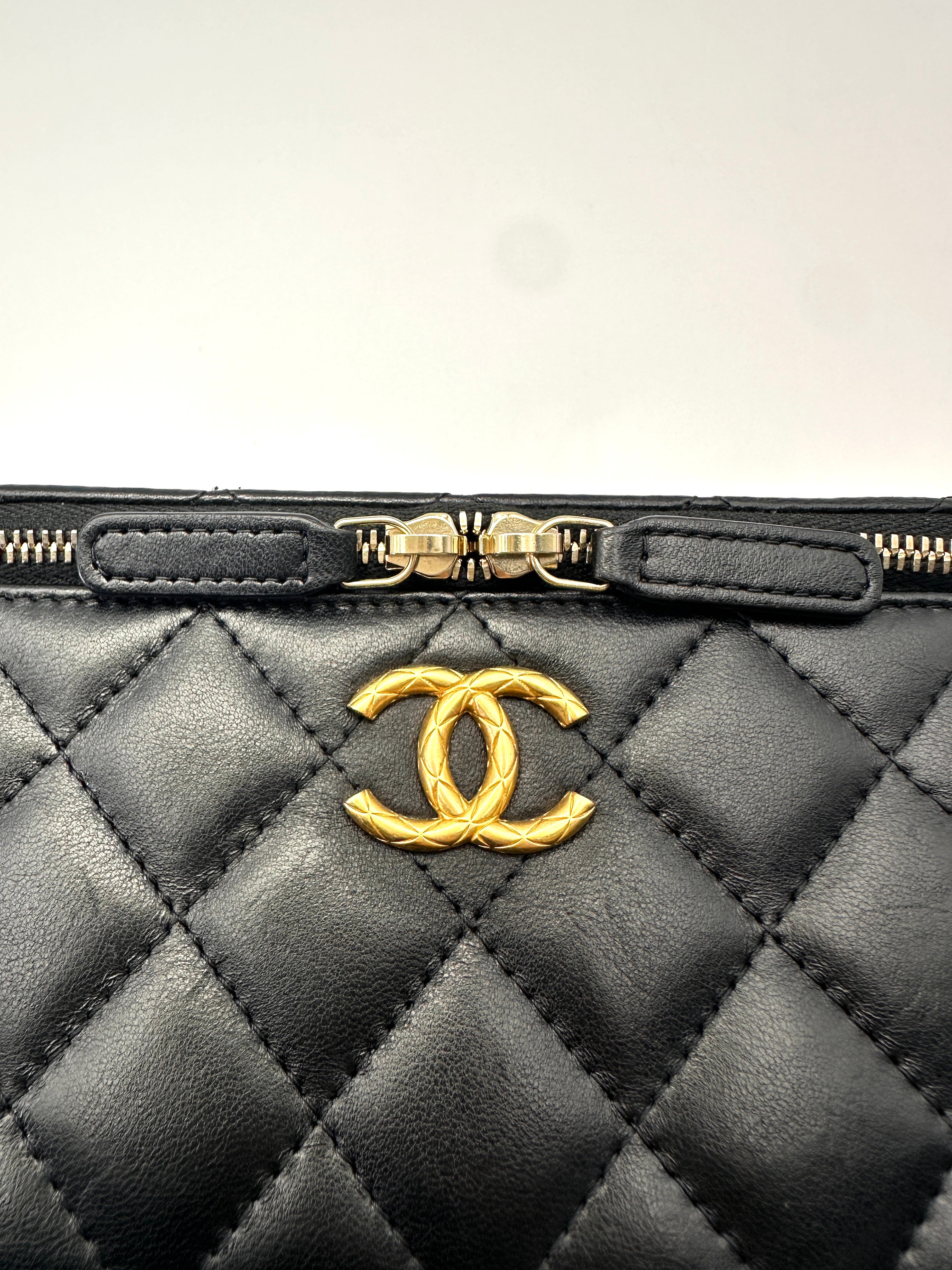 Chanel Black Quilted Leather Vanity Case(J1***7A) CC2185