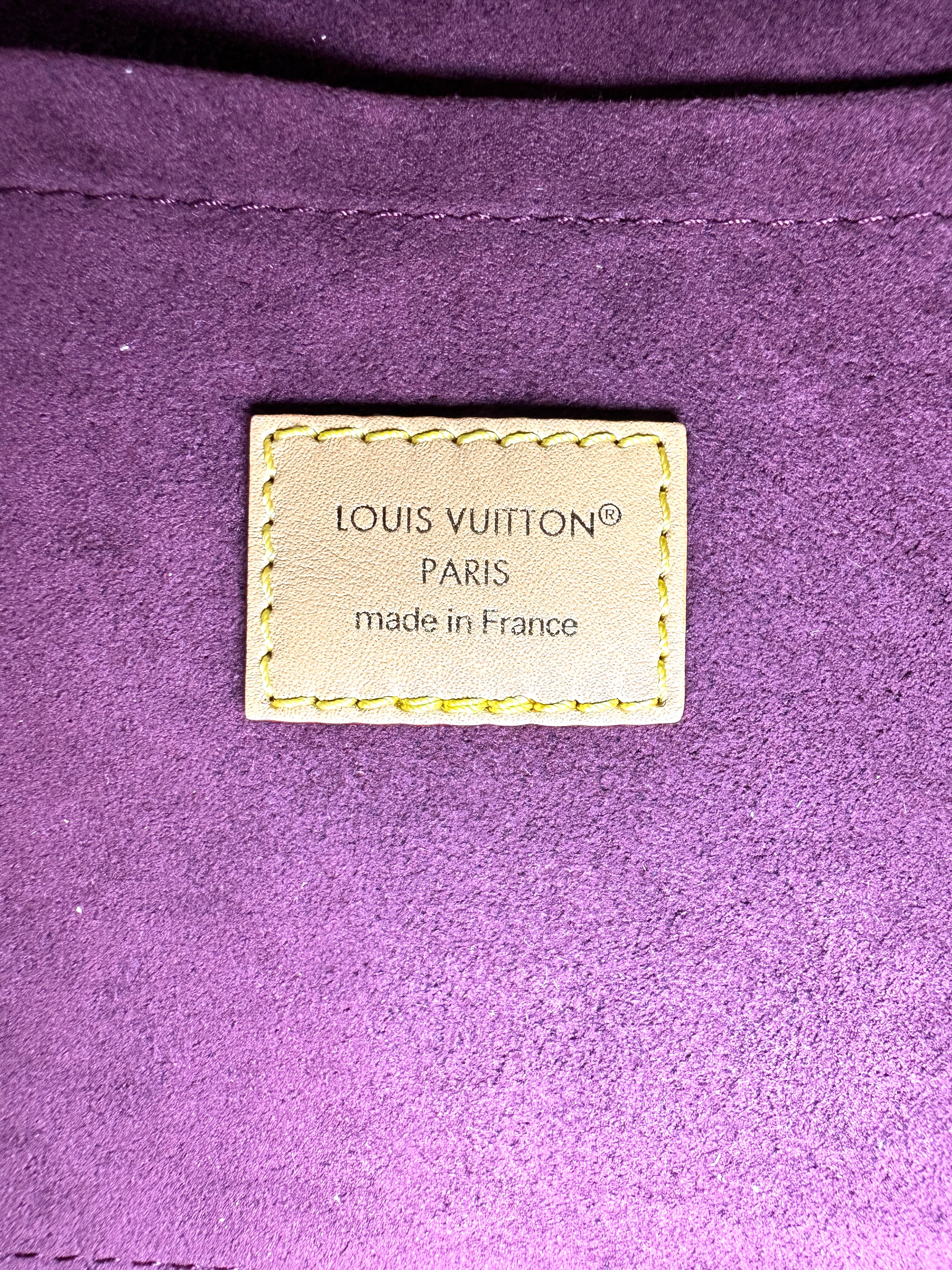 Louis Vuitton Carryall Monogram Canvas Shoulder Bag LV3044