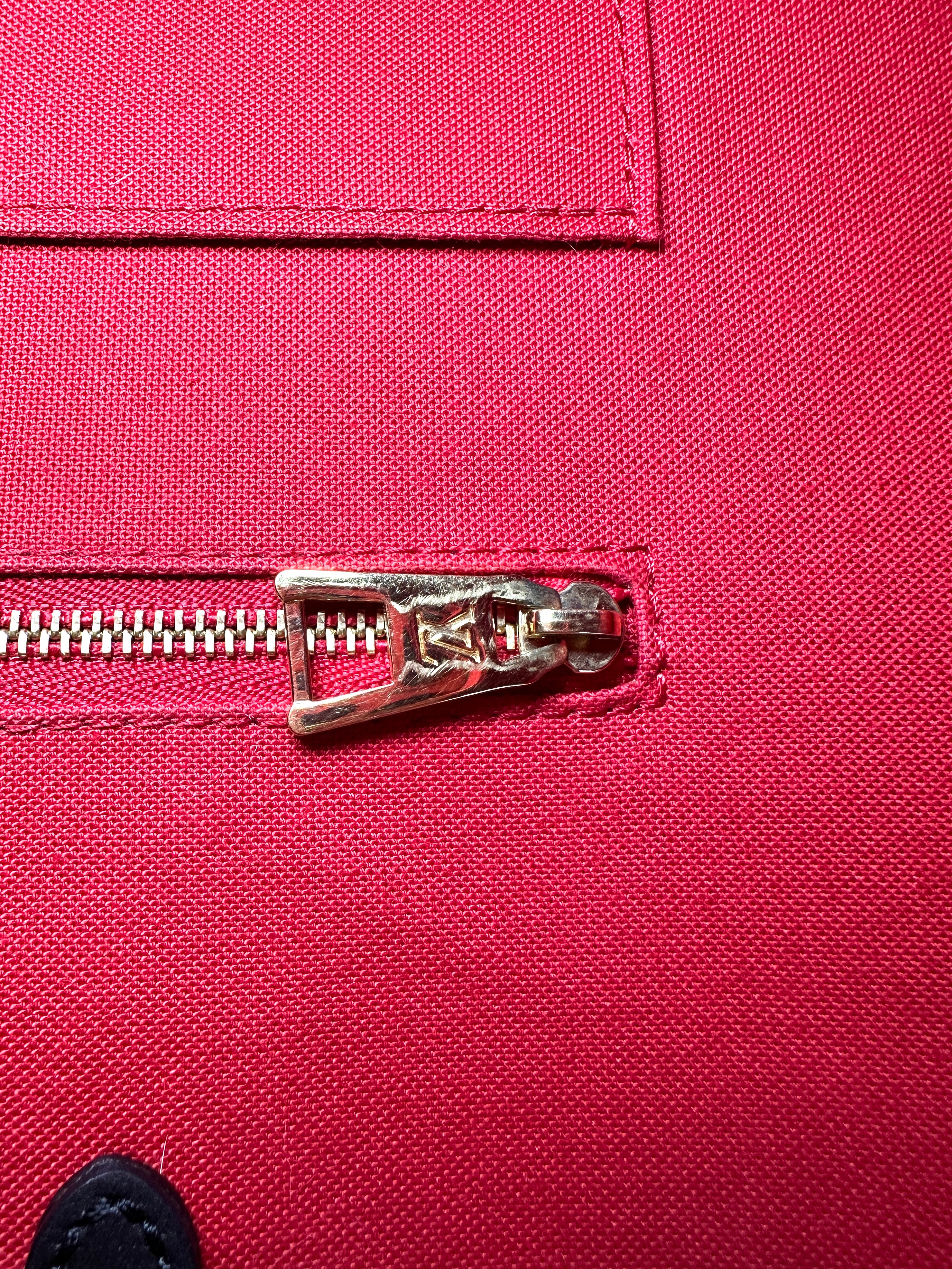 Louis Vuitton Onthego GM Monogram Canvas Handle Bag LV3049
