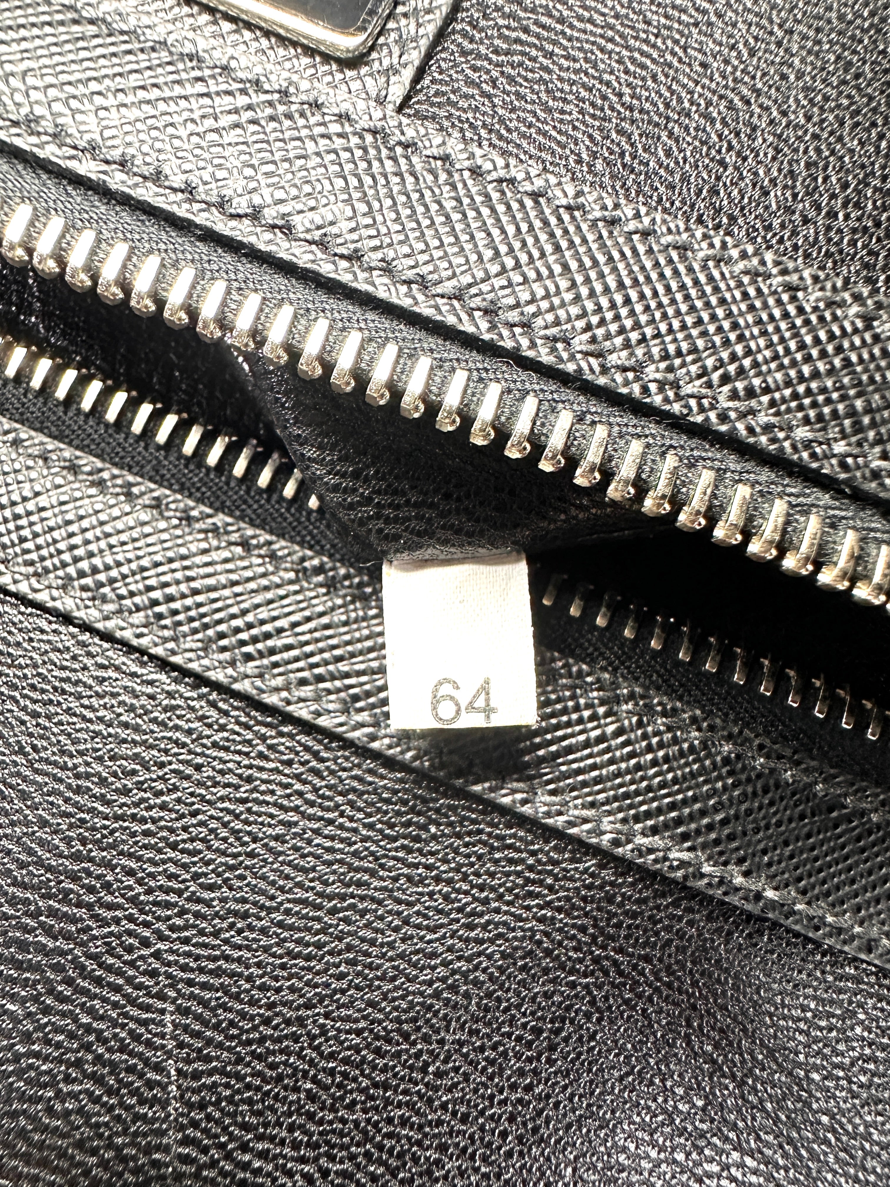 Prada Galleria Black Saffiano Leather Handle Bag PR497