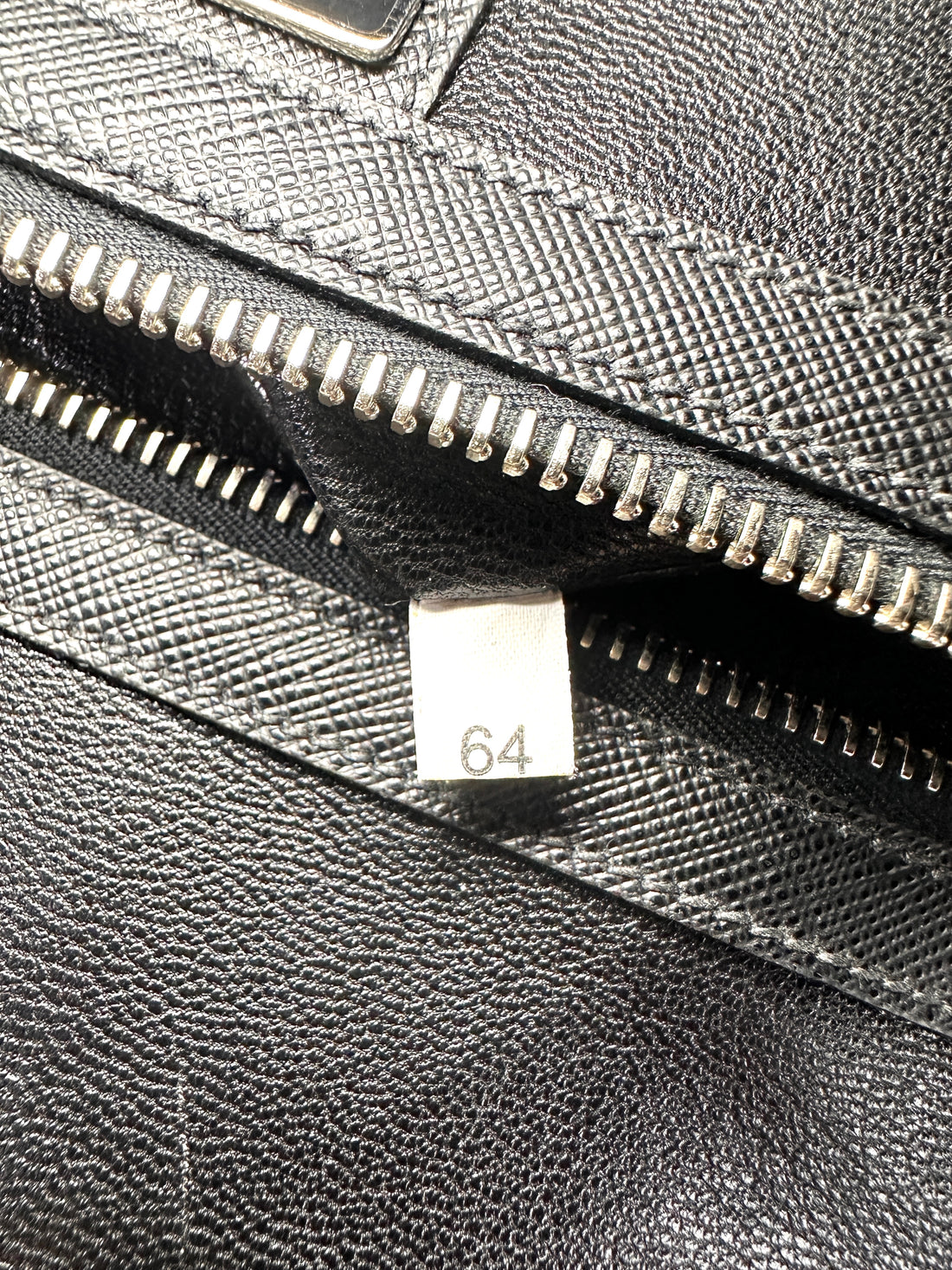 Prada Galleria Black Saffiano Leather Handle Bag PR497