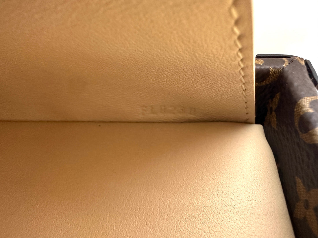Louis Vuitton Petite Malle Monogram Canvas Shoulder Bag With White Trim LV3051